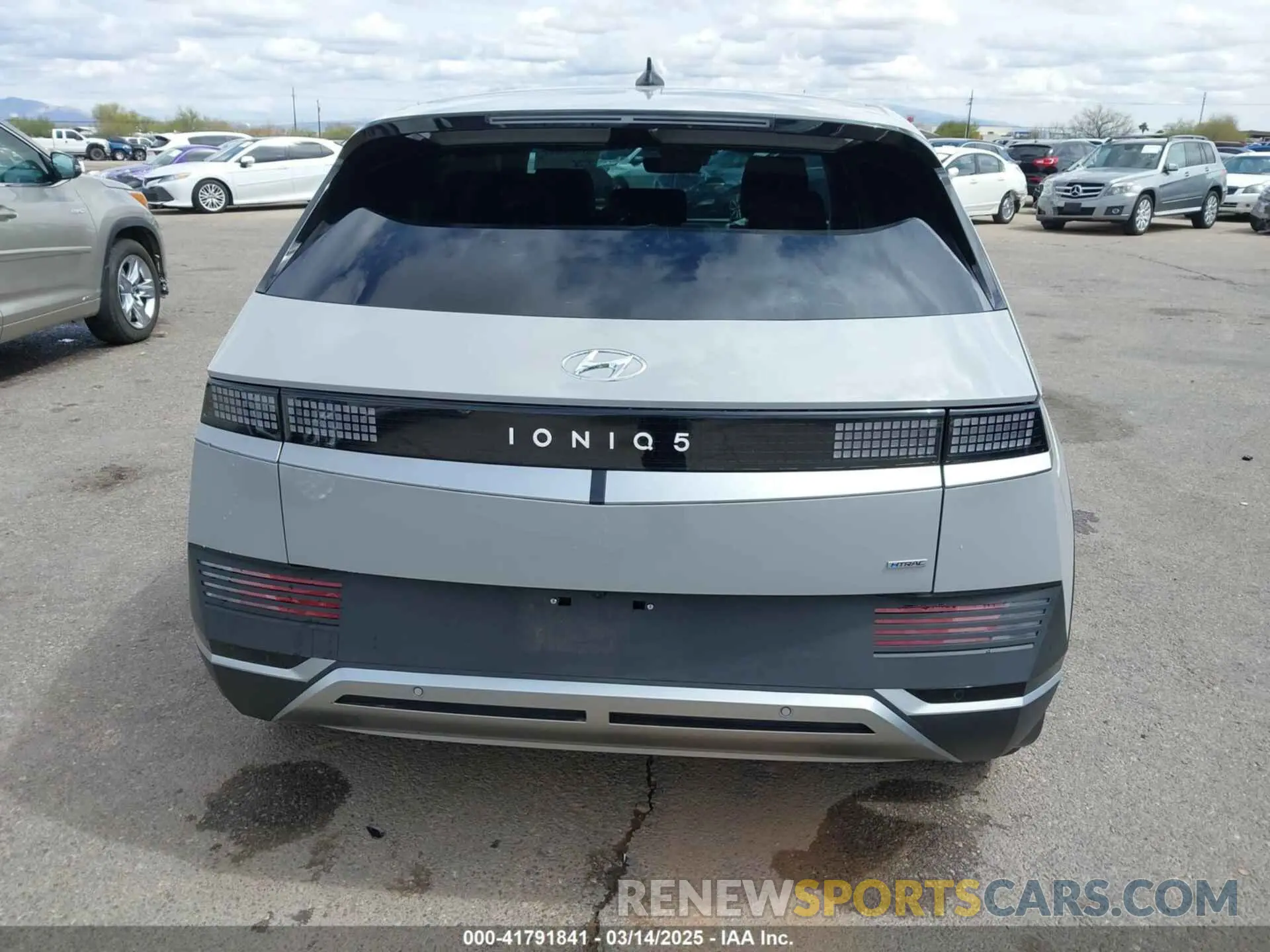 17 Photograph of a damaged car KM8KNDAFXPU160356 HYUNDAI IONIQ 5 2023