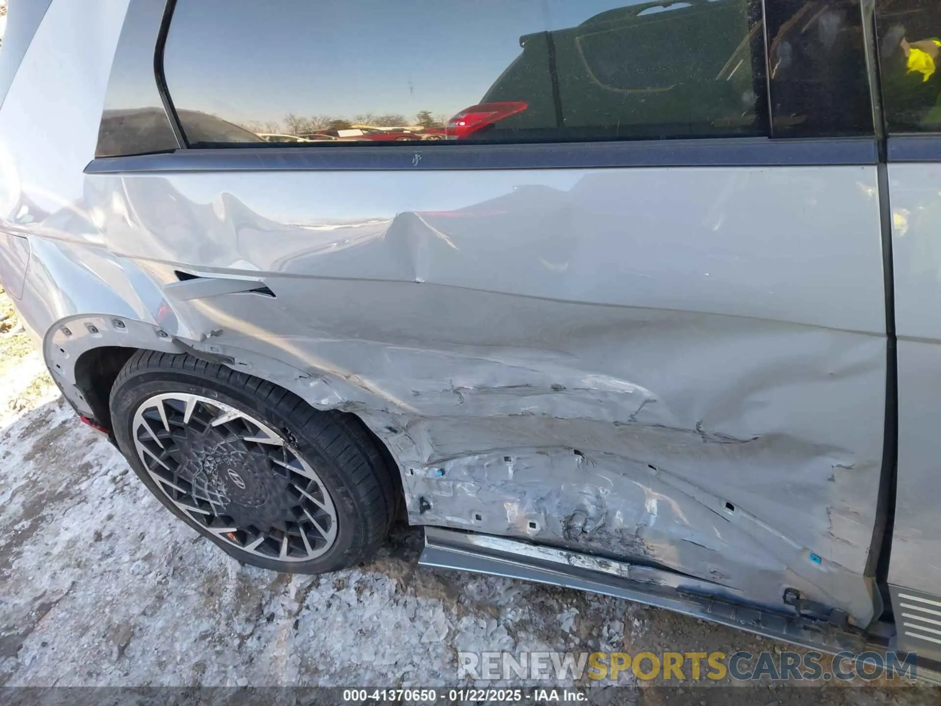 6 Photograph of a damaged car KM8KRDAF4PU228543 HYUNDAI IONIQ 5 2023