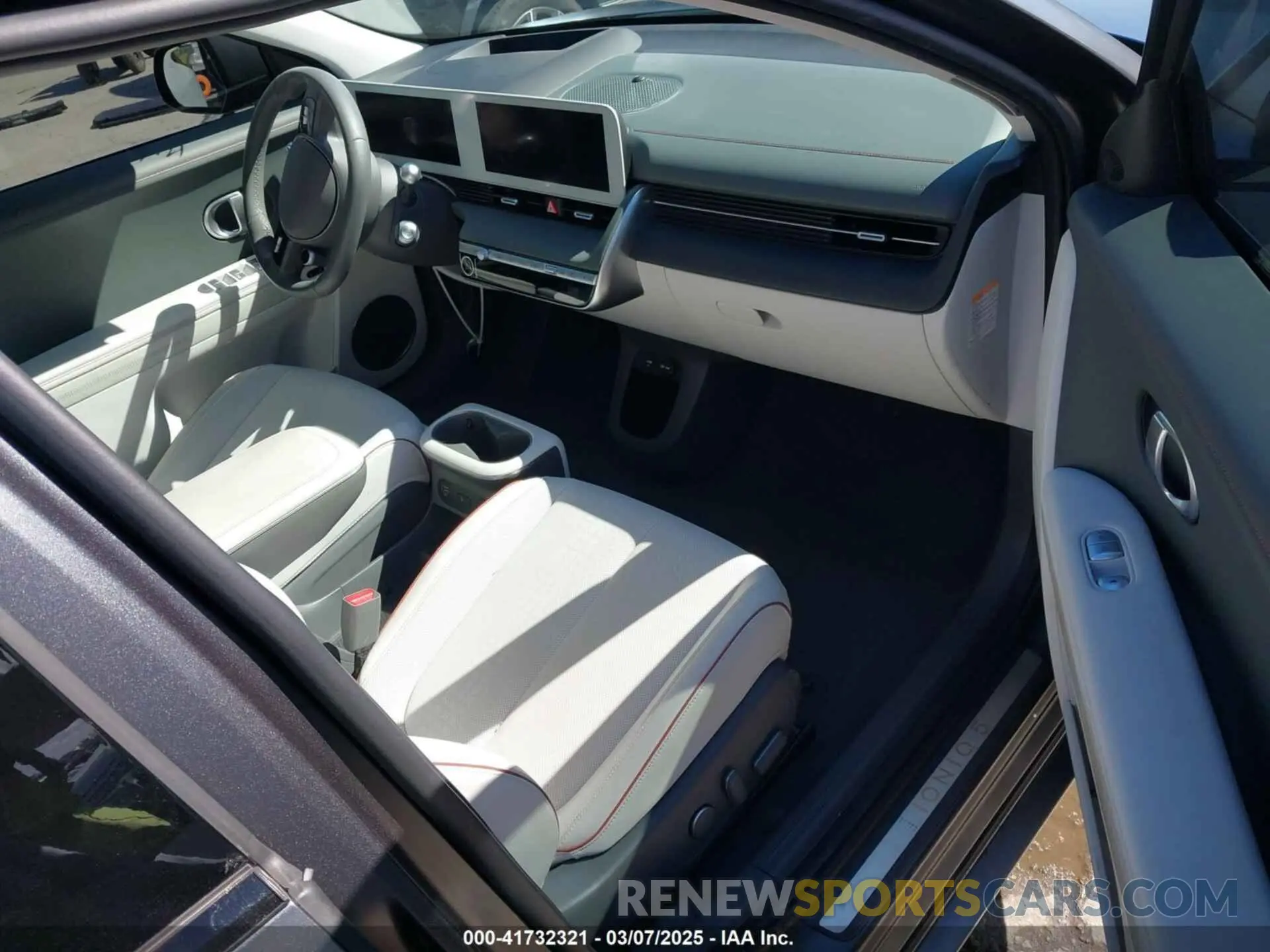 5 Photograph of a damaged car KM8KRDAF7PU182884 HYUNDAI IONIQ 5 2023