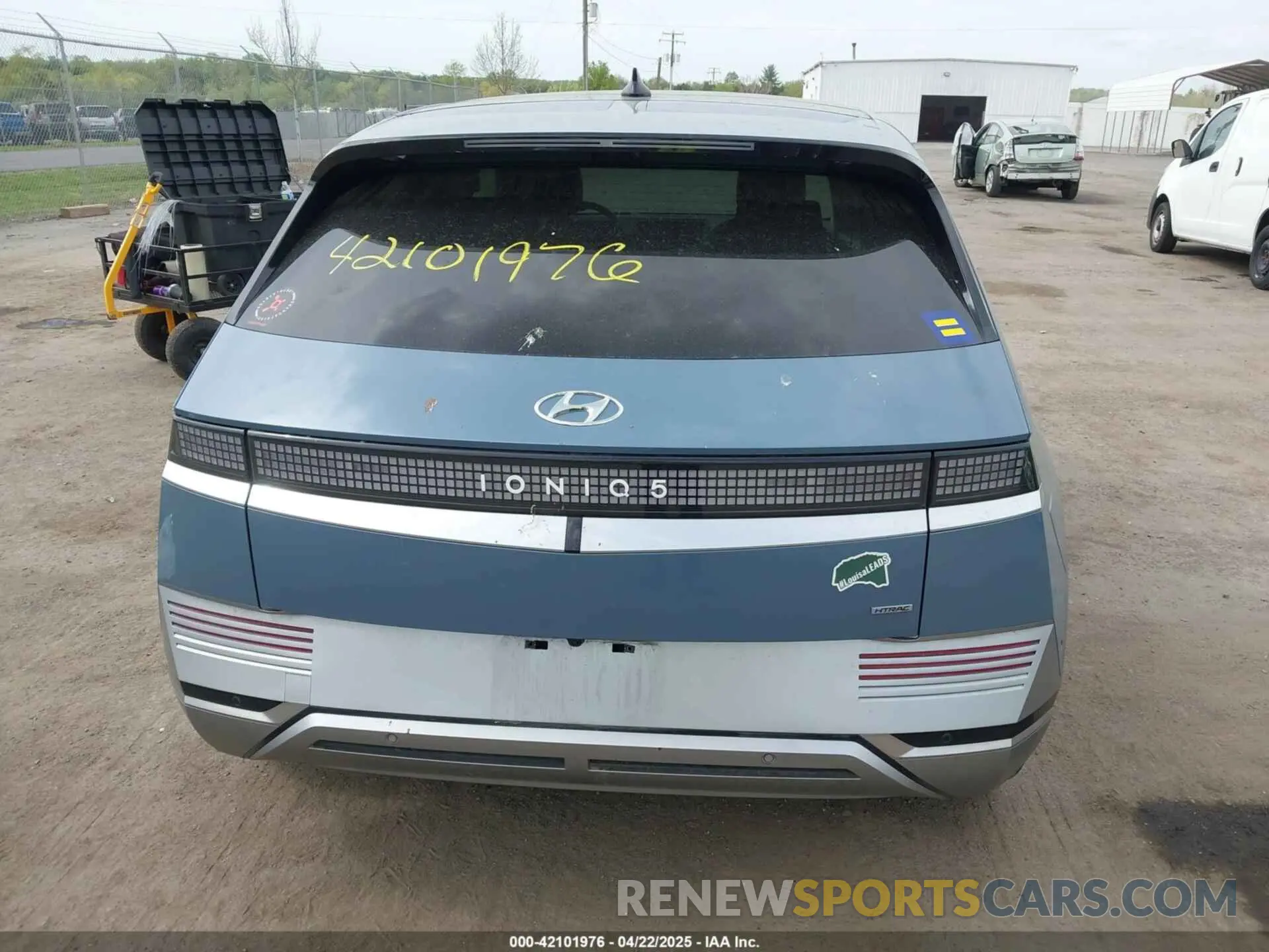 17 Photograph of a damaged car KM8KRDAF8PU171506 HYUNDAI IONIQ 5 2023
