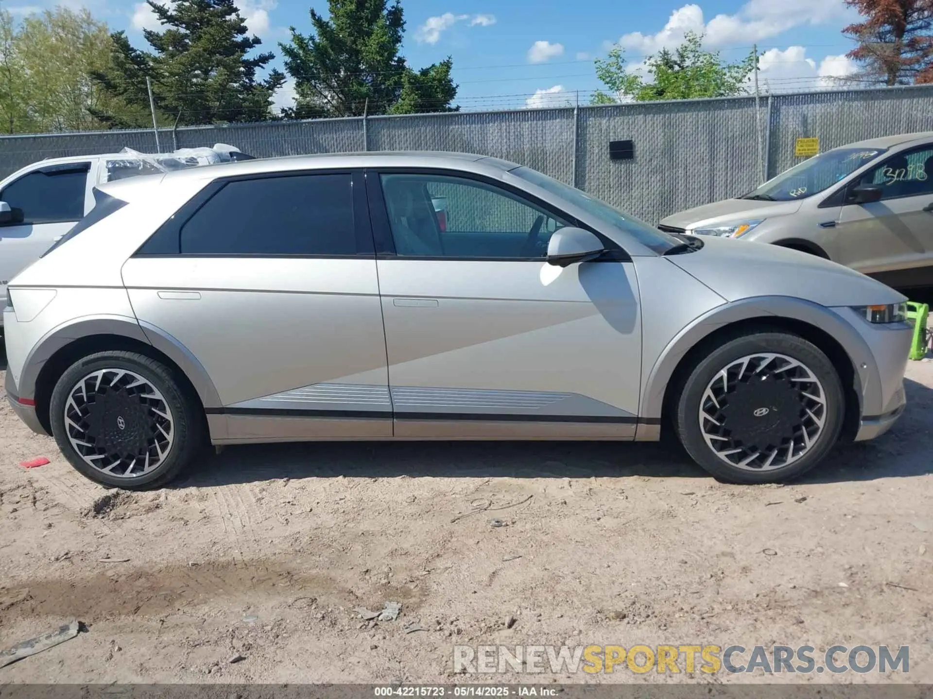 13 Photograph of a damaged car KM8KRDAFXPU217823 HYUNDAI IONIQ 5 2023