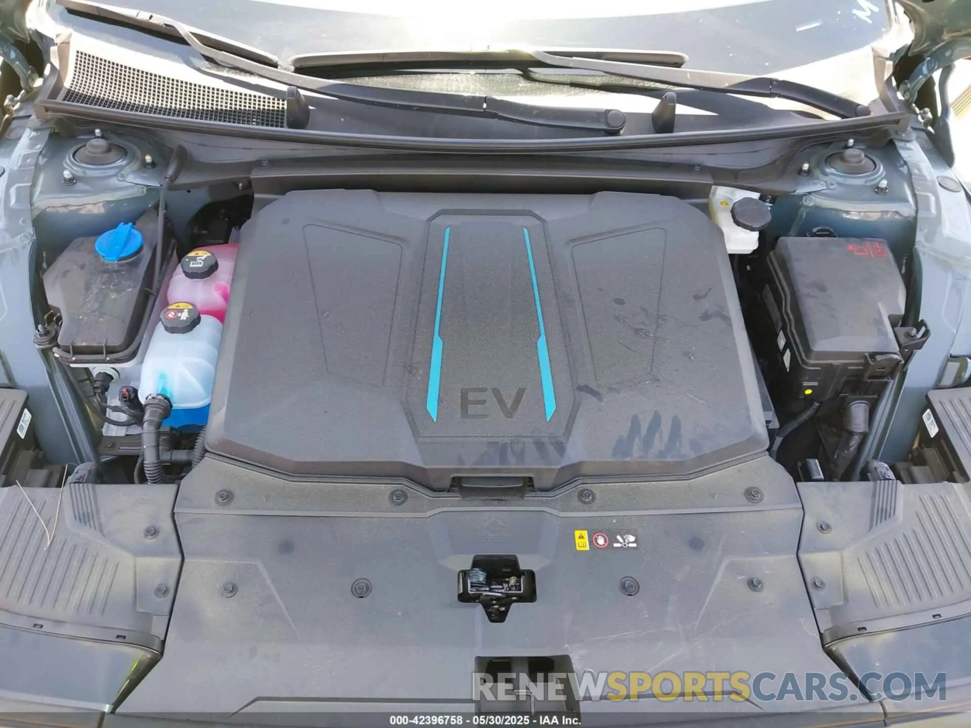 10 Photograph of a damaged car KM8KM4DB2RU309115 HYUNDAI IONIQ 5 2024