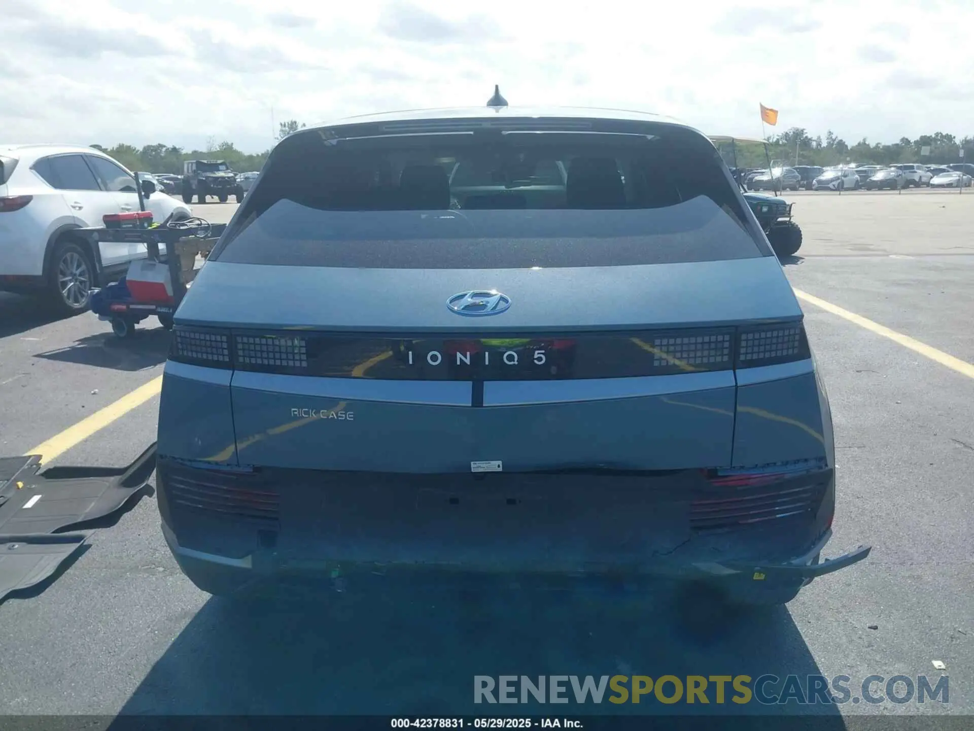 16 Photograph of a damaged car KM8KM4DE0RU330944 HYUNDAI IONIQ 5 2024