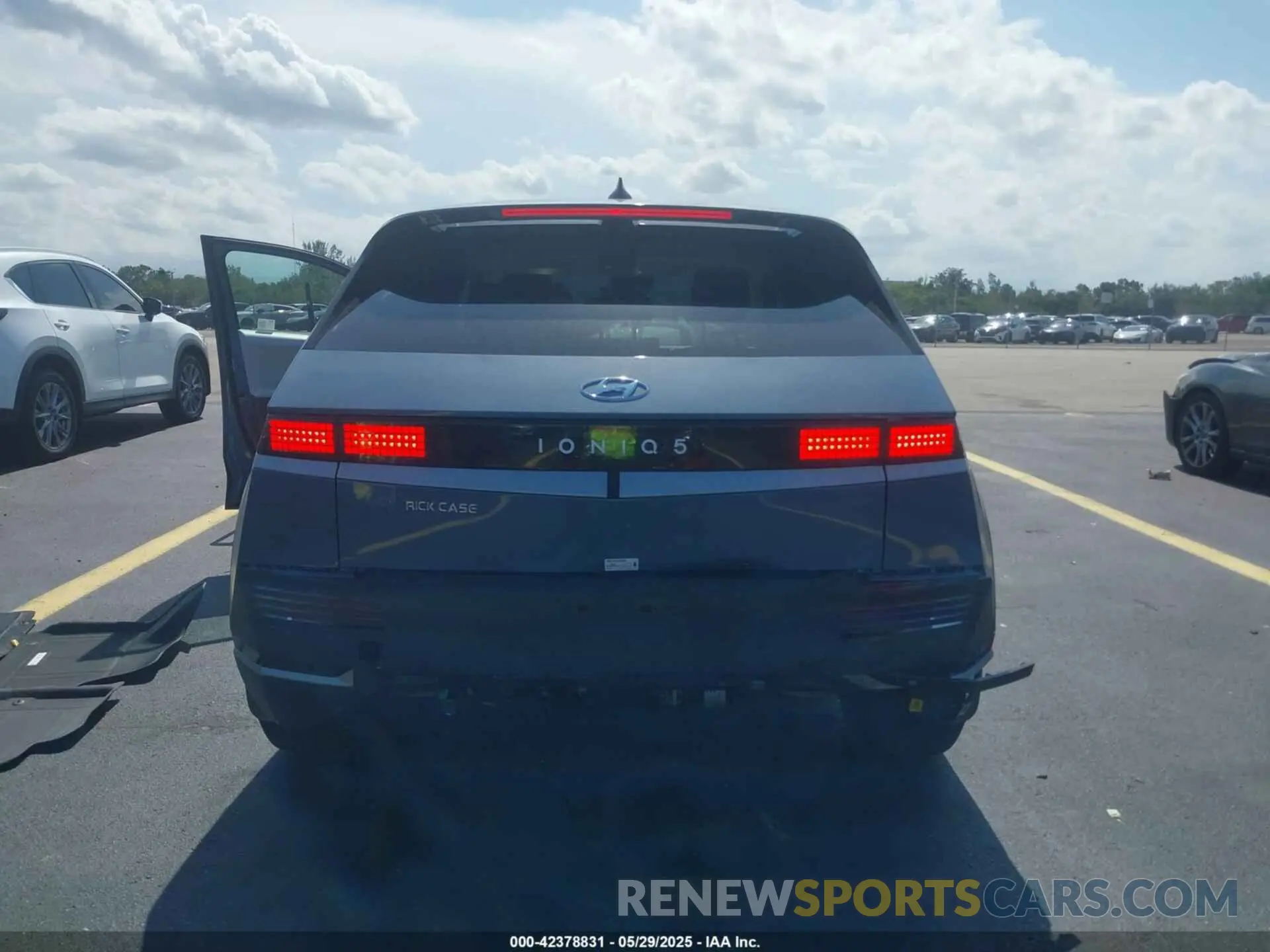 6 Photograph of a damaged car KM8KM4DE0RU330944 HYUNDAI IONIQ 5 2024