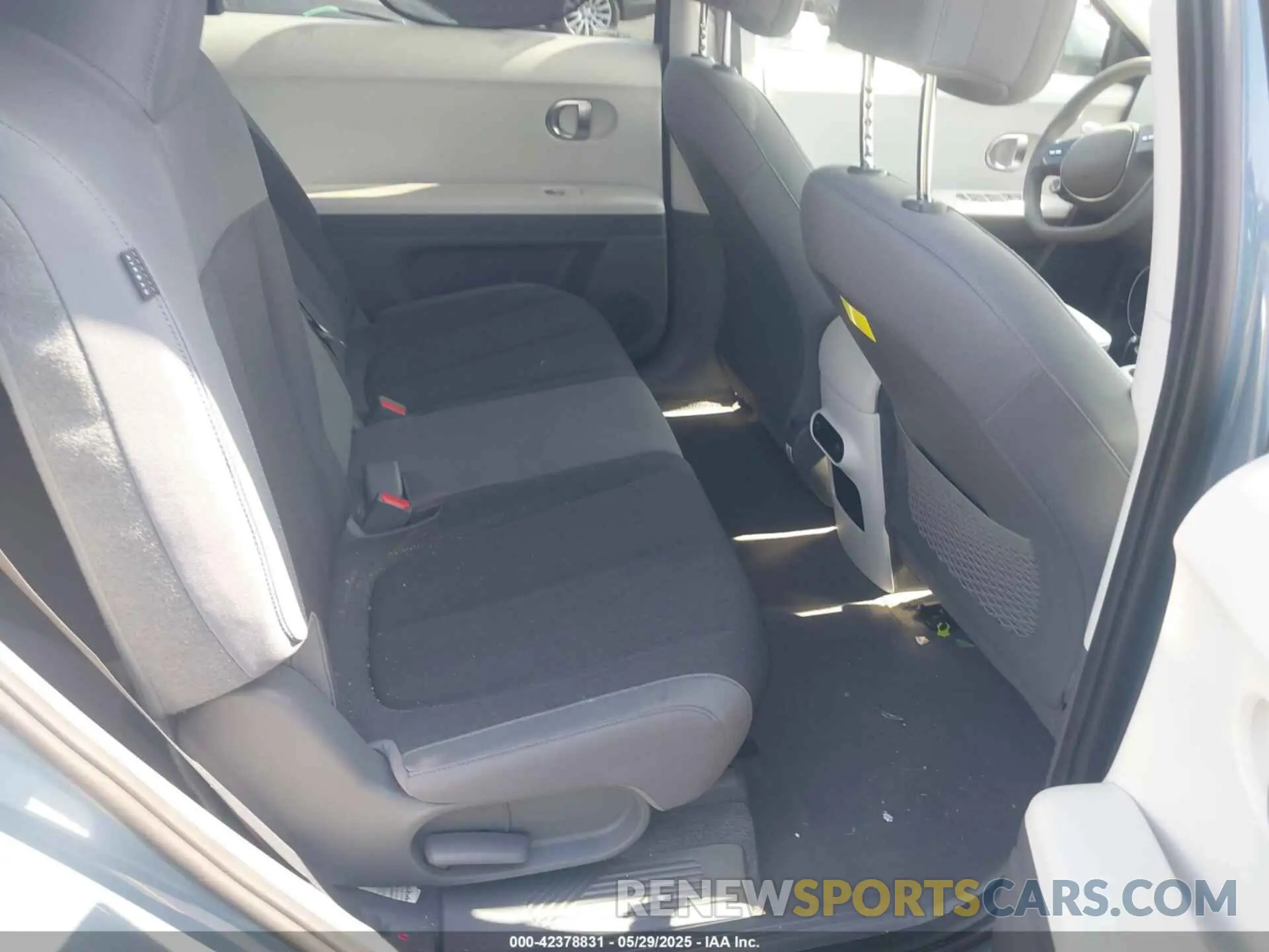 8 Photograph of a damaged car KM8KM4DE0RU330944 HYUNDAI IONIQ 5 2024