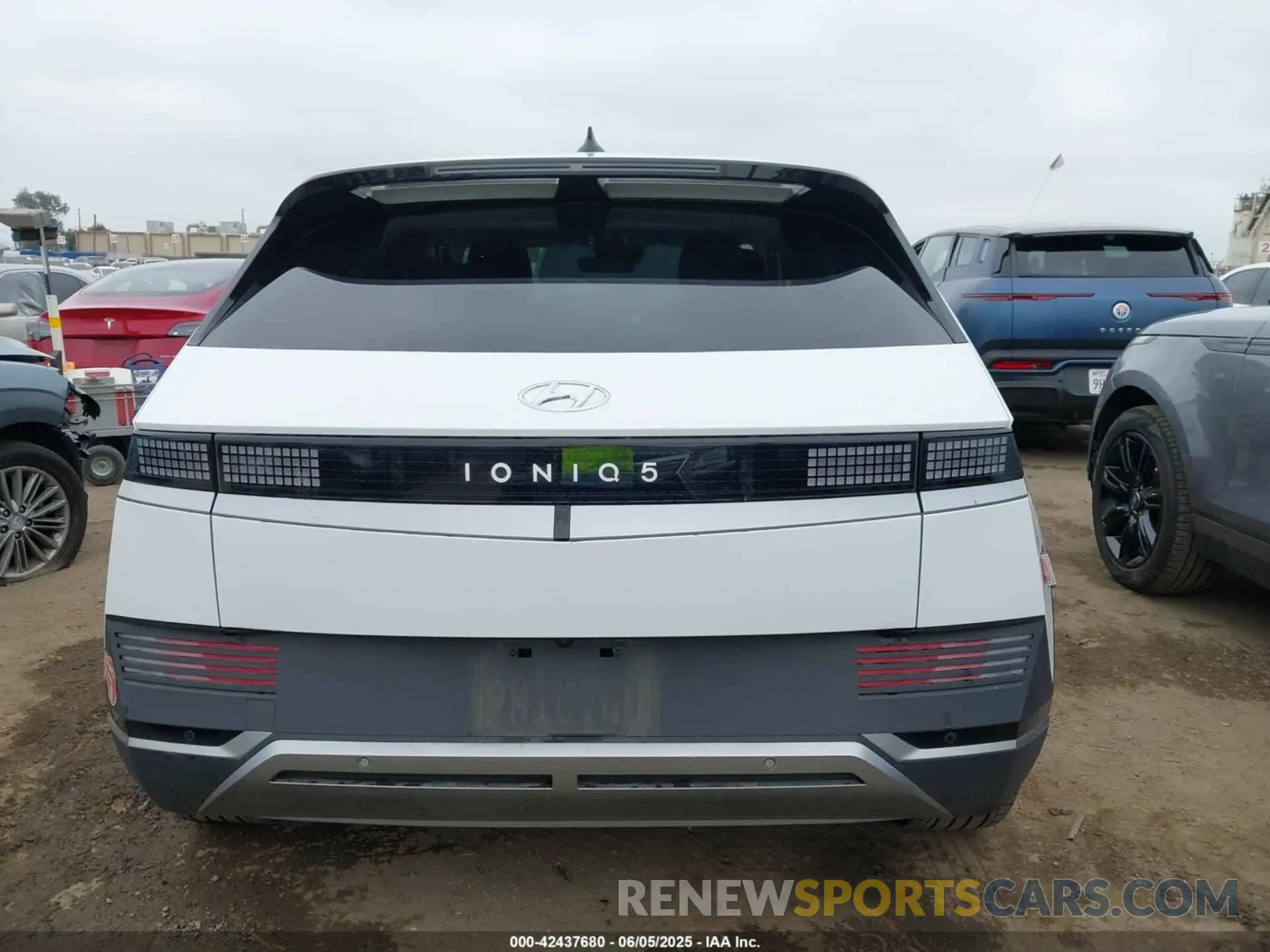 16 Photograph of a damaged car KM8KM4DE8RU276003 HYUNDAI IONIQ 5 2024