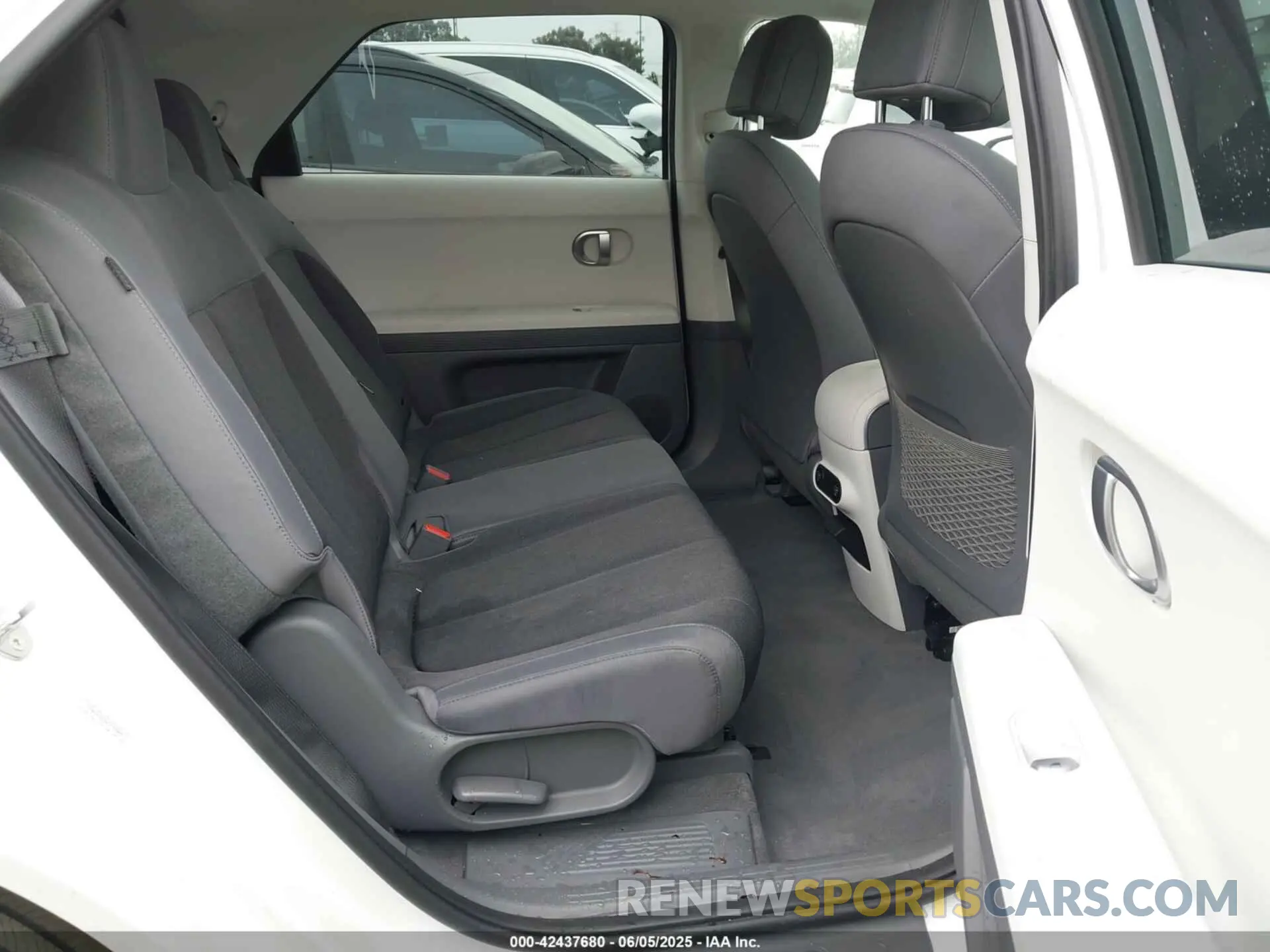 8 Photograph of a damaged car KM8KM4DE8RU276003 HYUNDAI IONIQ 5 2024