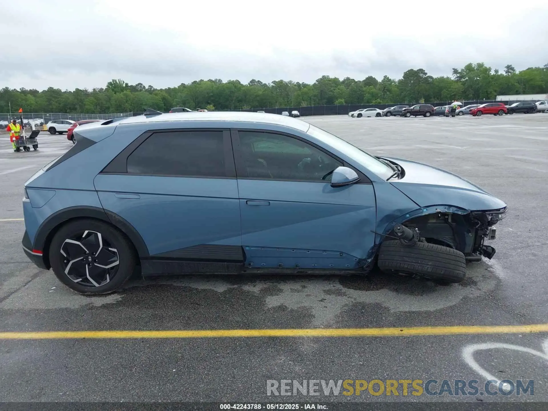 13 Photograph of a damaged car KM8KN4DE3RU295149 HYUNDAI IONIQ 5 2024