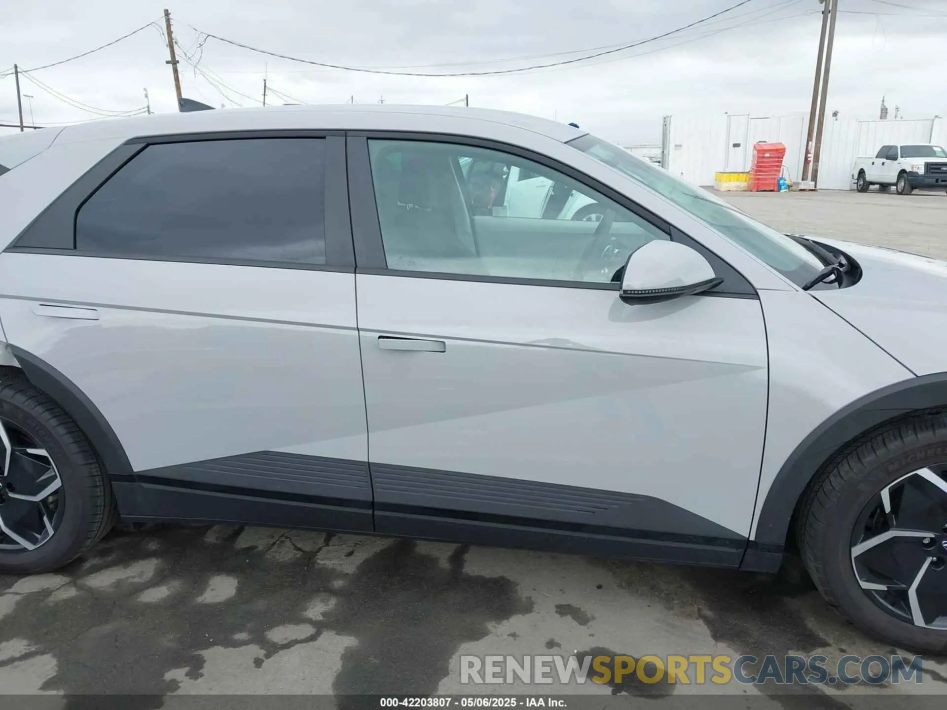 14 Photograph of a damaged car KM8KN4DE6RU295565 HYUNDAI IONIQ 5 2024