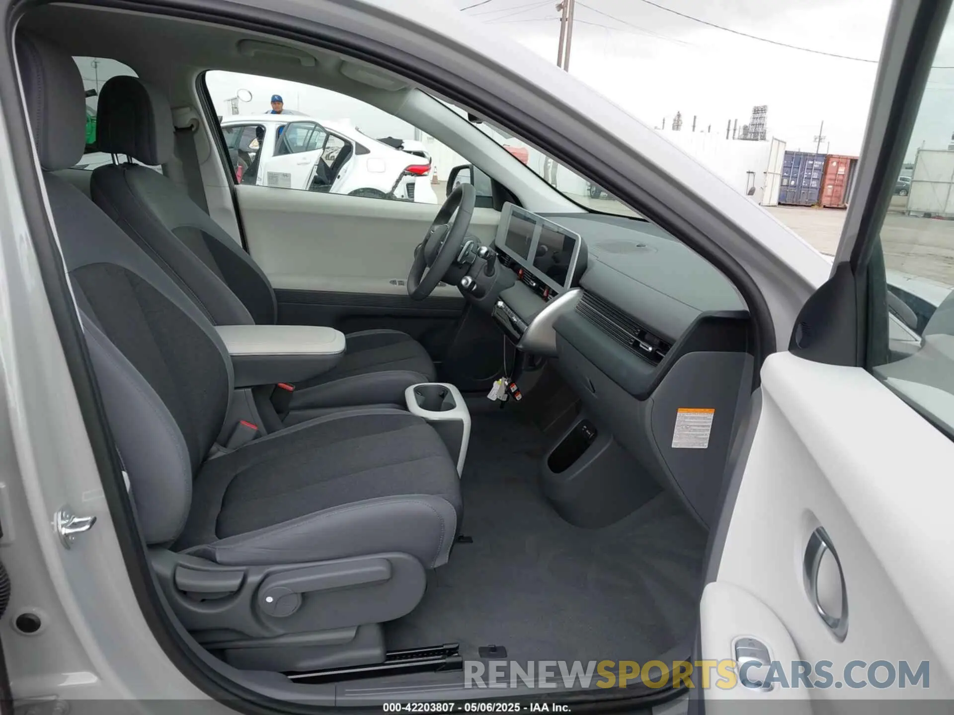 5 Photograph of a damaged car KM8KN4DE6RU295565 HYUNDAI IONIQ 5 2024