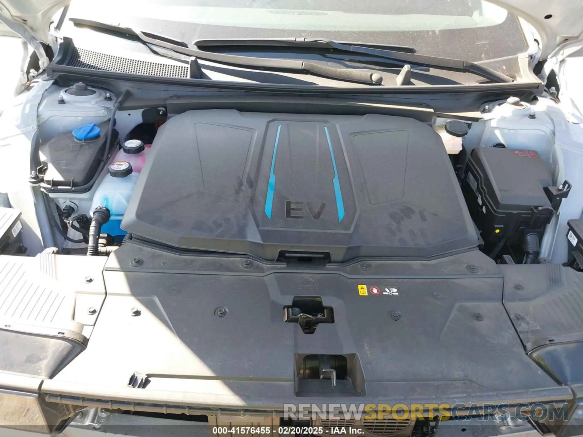 10 Photograph of a damaged car KM8KN4DE8RU295261 HYUNDAI IONIQ 5 2024