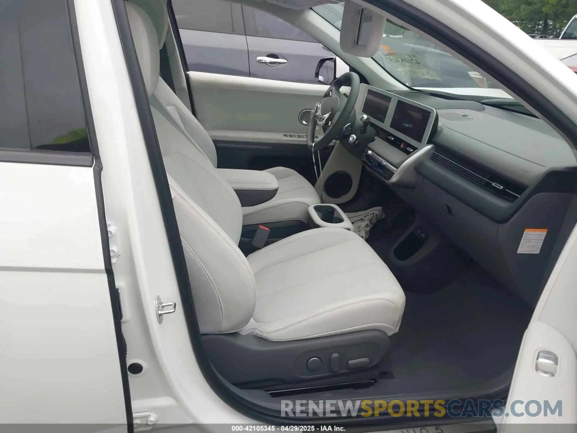 5 Photograph of a damaged car KM8KR4DE8RU330336 HYUNDAI IONIQ 5 2024