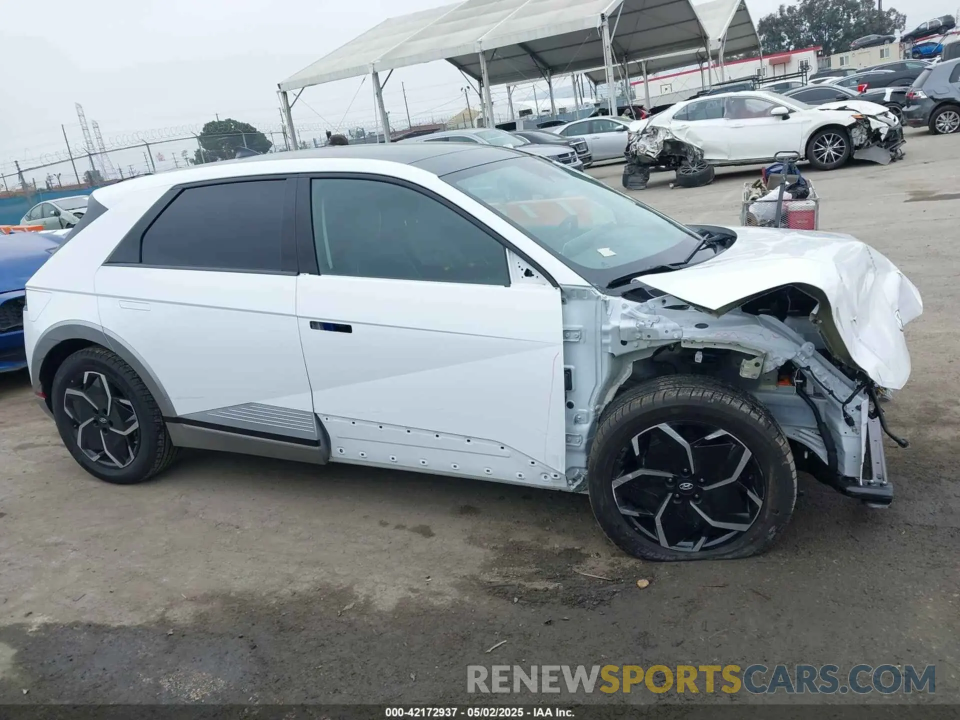 14 Photograph of a damaged car KM8KR4DE8RU341059 HYUNDAI IONIQ 5 2024