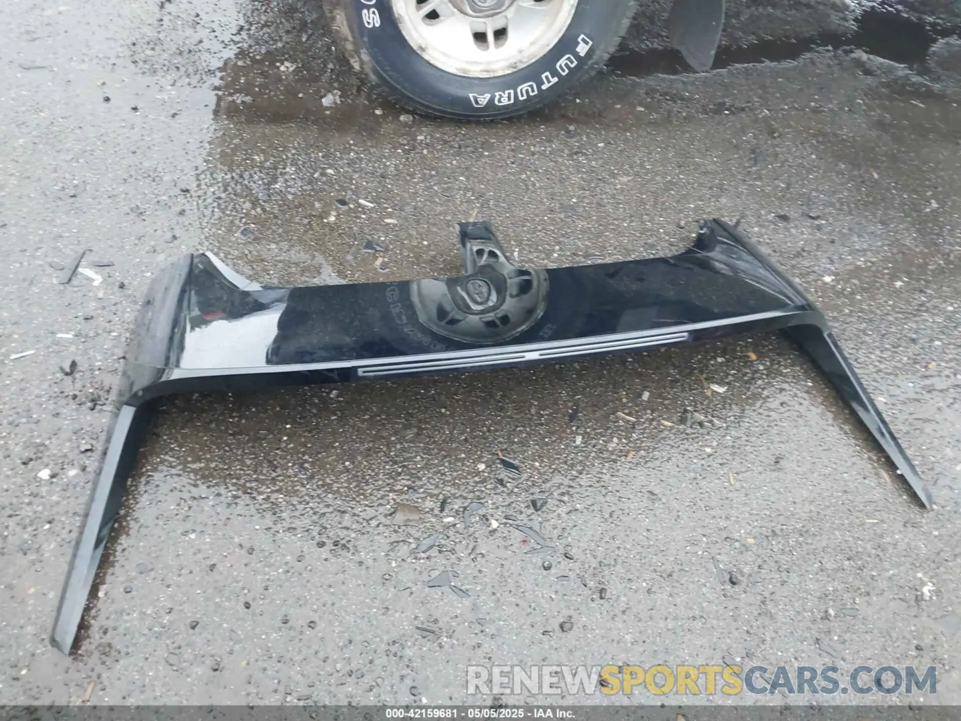 12 Photograph of a damaged car KM8KRDDF1RU242074 HYUNDAI IONIQ 5 2024