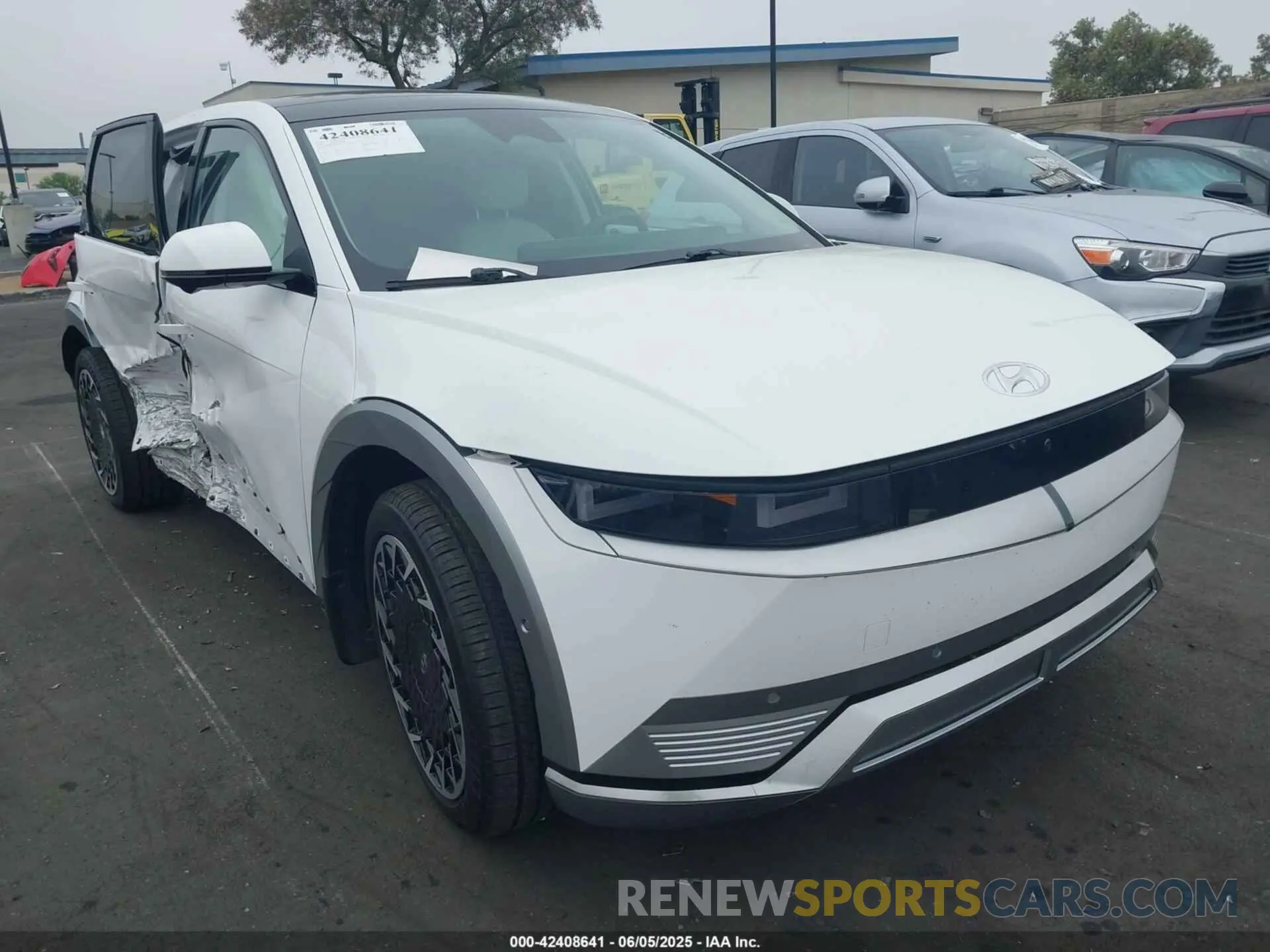 1 Photograph of a damaged car KM8KRDDF3RU251679 HYUNDAI IONIQ 5 2024
