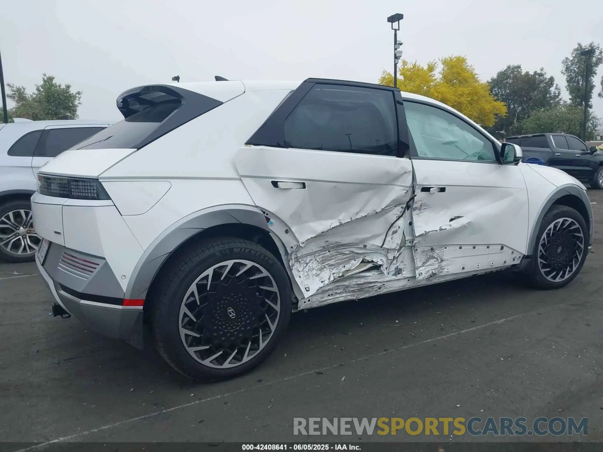 6 Photograph of a damaged car KM8KRDDF3RU251679 HYUNDAI IONIQ 5 2024