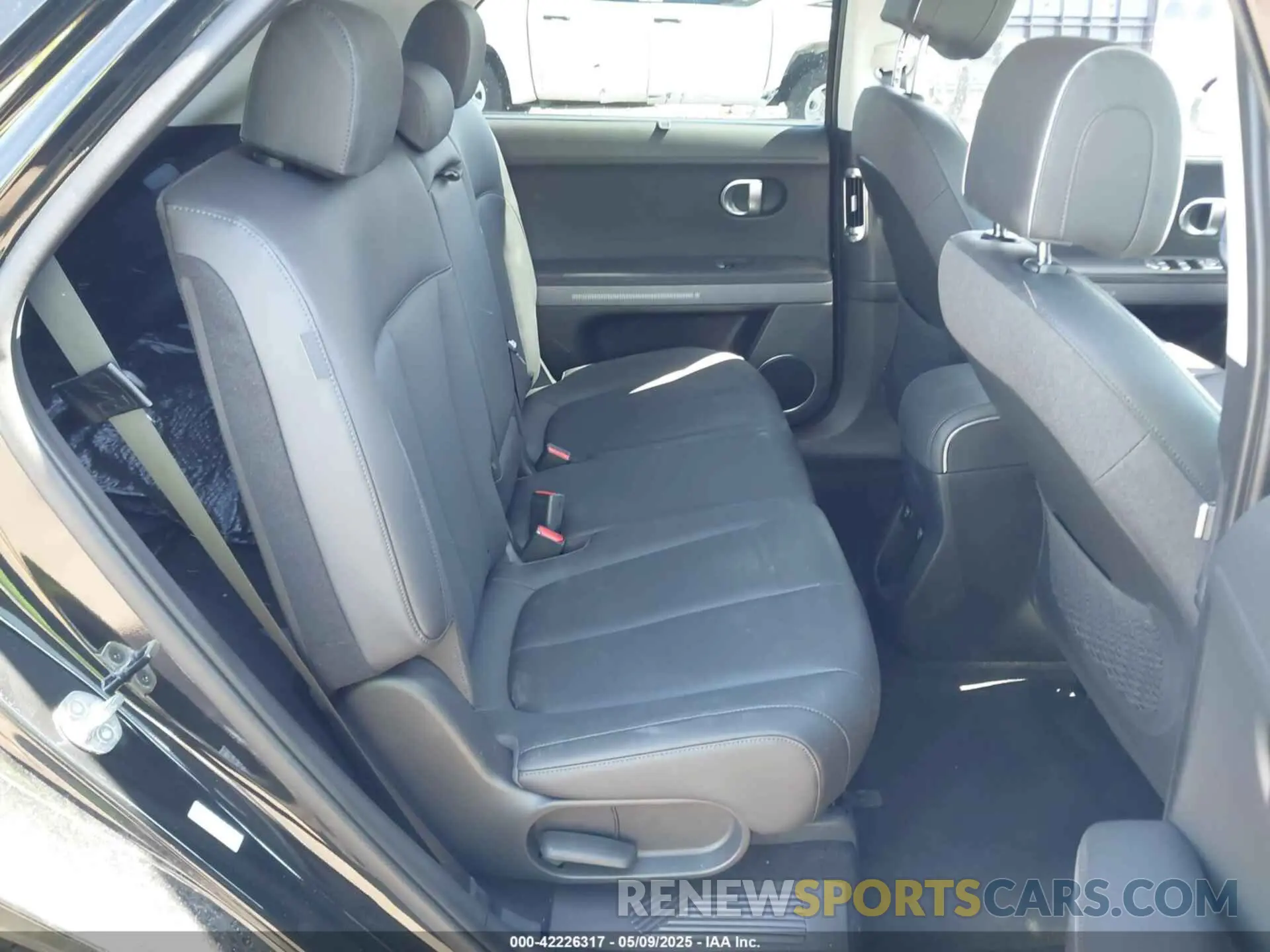 8 Photograph of a damaged car KM8KRDDF4RU278597 HYUNDAI IONIQ 5 2024