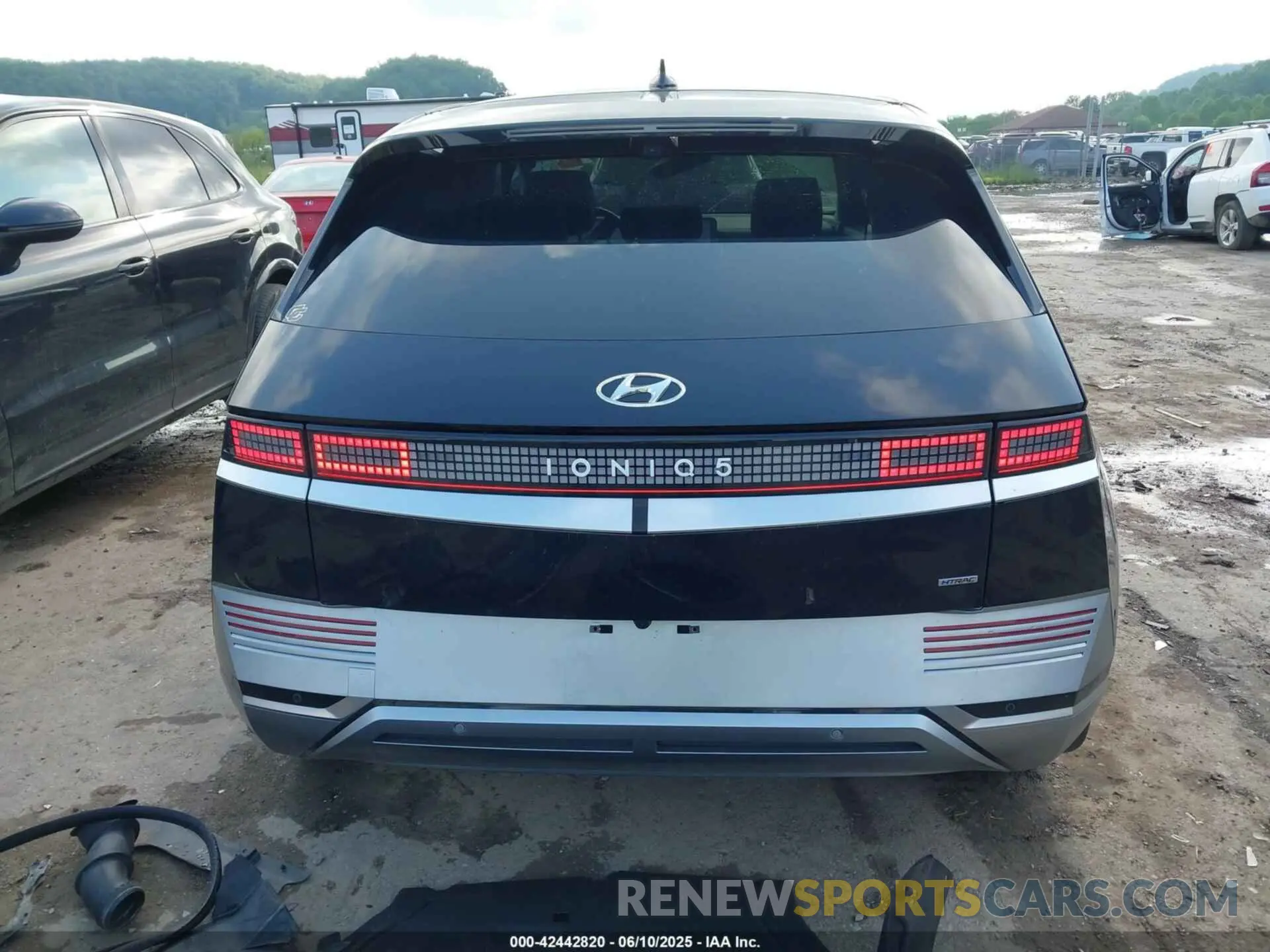 17 Photograph of a damaged car KM8KRDDF6RU236240 HYUNDAI IONIQ 5 2024