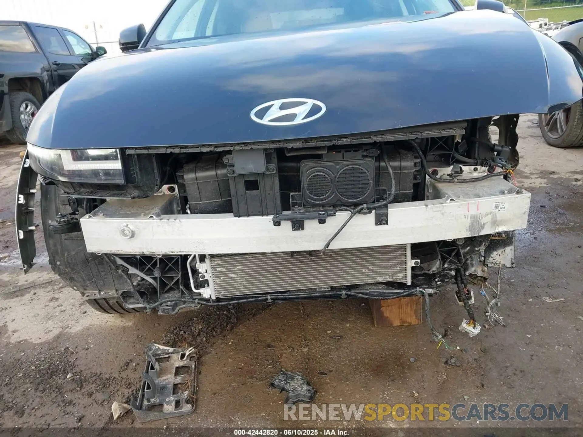 21 Photograph of a damaged car KM8KRDDF6RU236240 HYUNDAI IONIQ 5 2024