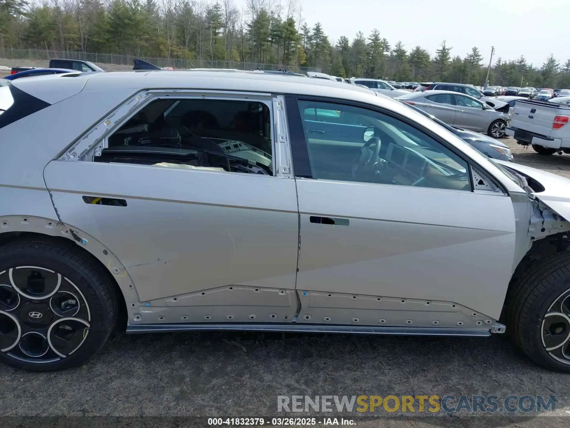 14 Photograph of a damaged car KM8KRDDF6RU276804 HYUNDAI IONIQ 5 2024