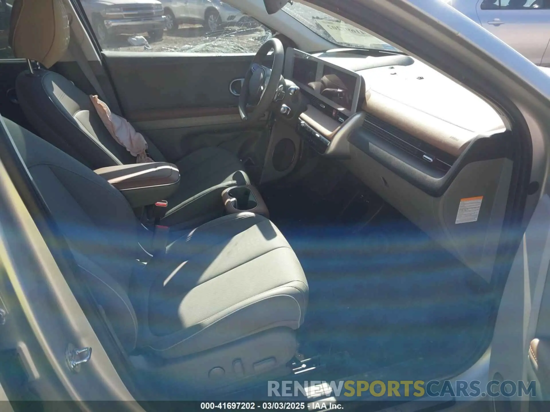 5 Photograph of a damaged car KM8KRDDF8RU264587 HYUNDAI IONIQ 5 2024