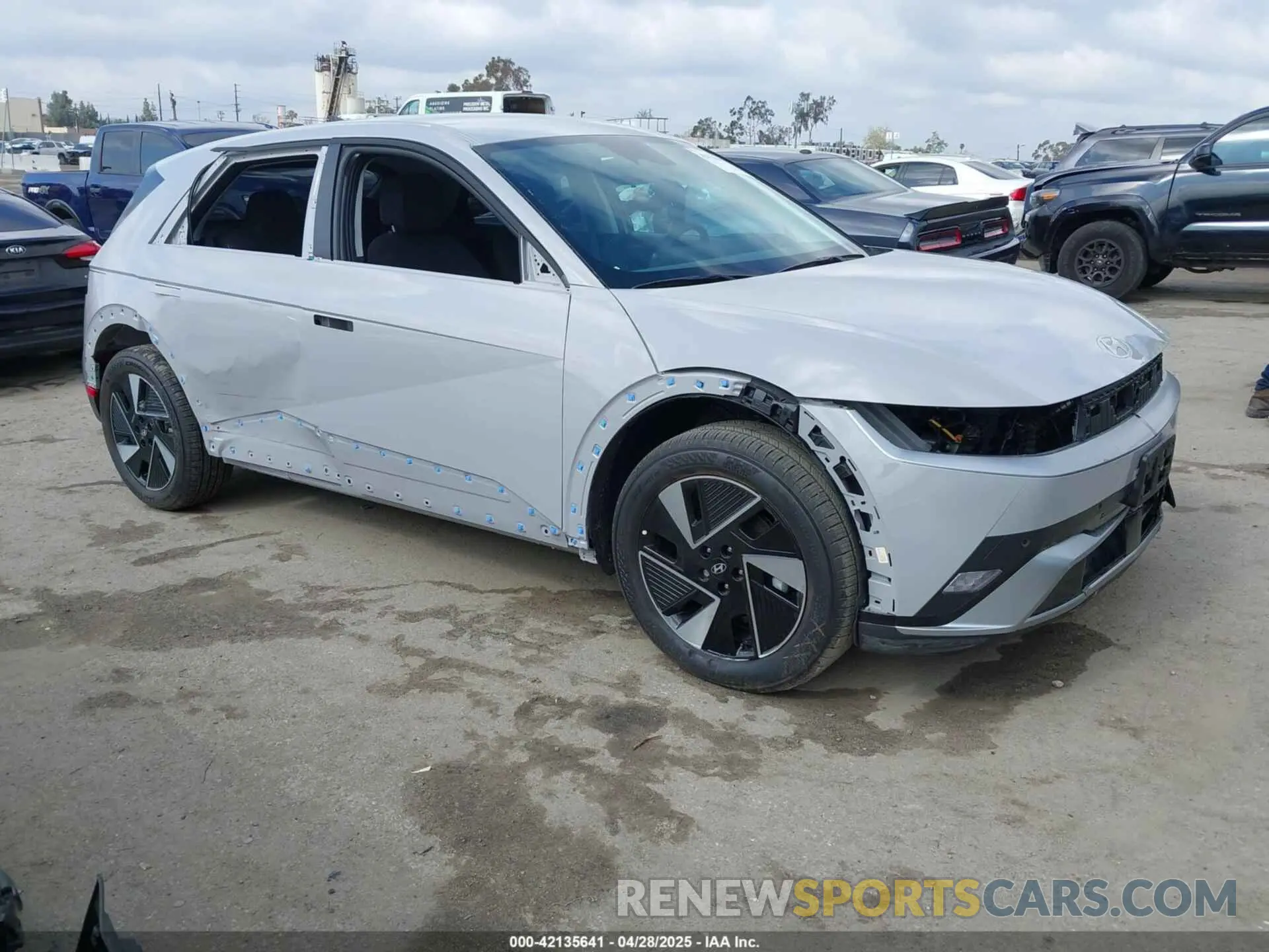 1 Photograph of a damaged car 7YAKM4DA8SY002745 HYUNDAI IONIQ 5 2025