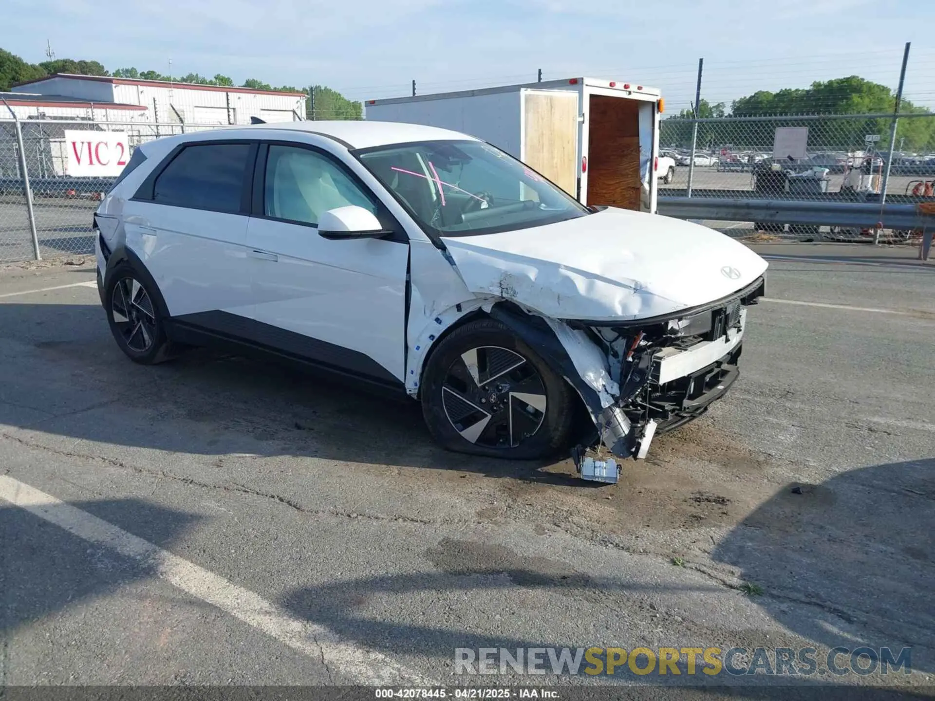 1 Photograph of a damaged car 7YAKM4DAXSY004111 HYUNDAI IONIQ 5 2025