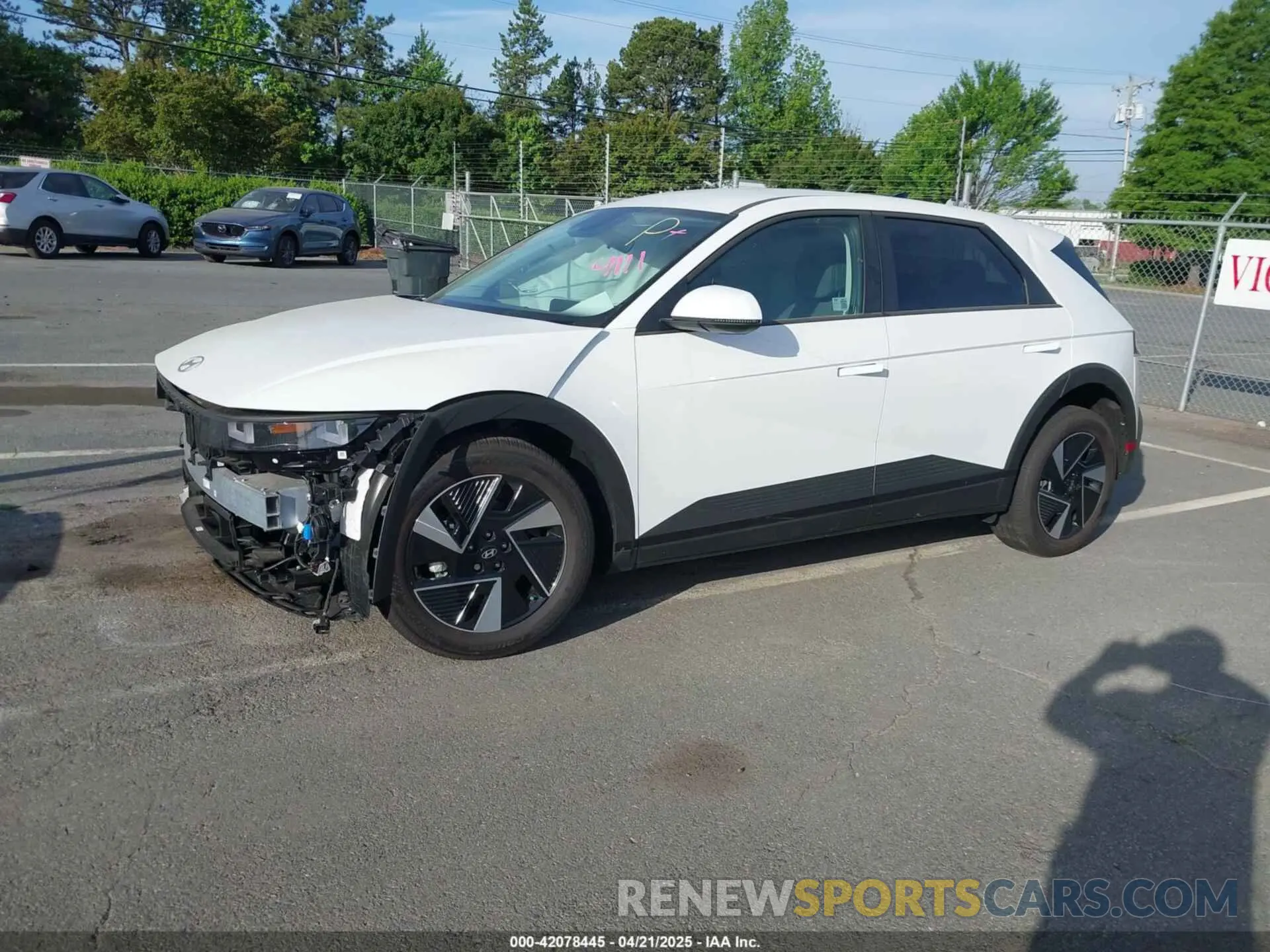 2 Photograph of a damaged car 7YAKM4DAXSY004111 HYUNDAI IONIQ 5 2025