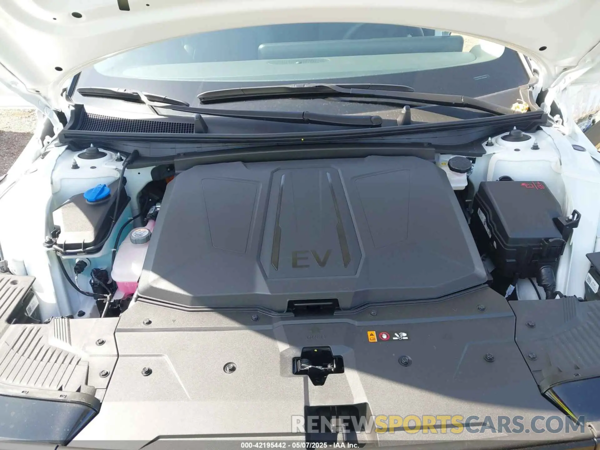 10 Photograph of a damaged car 7YAKN4DA4SY008488 HYUNDAI IONIQ 5 2025