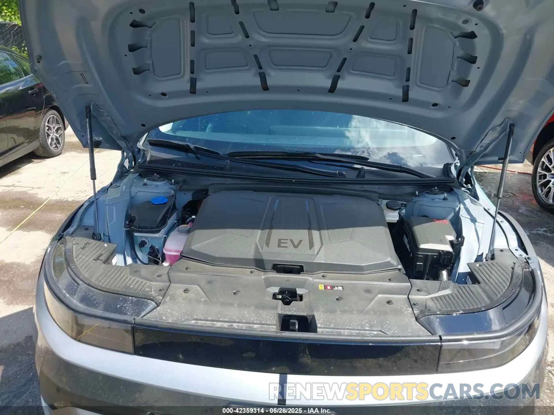 10 Photograph of a damaged car 7YAKN4DA8SY009921 HYUNDAI IONIQ 5 2025