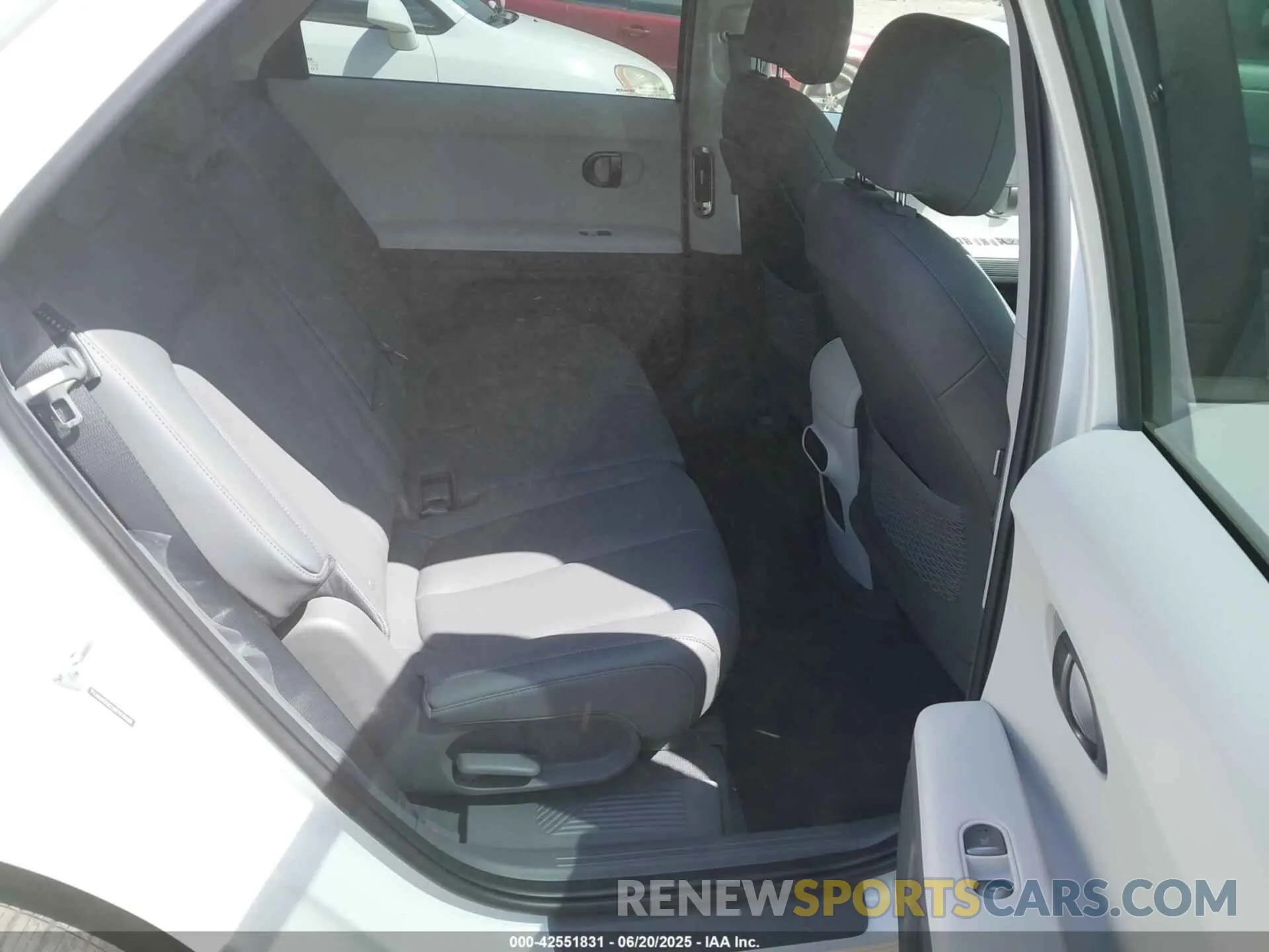 8 Photograph of a damaged car 7YAKNDDC3SY010928 HYUNDAI IONIQ 5 2025