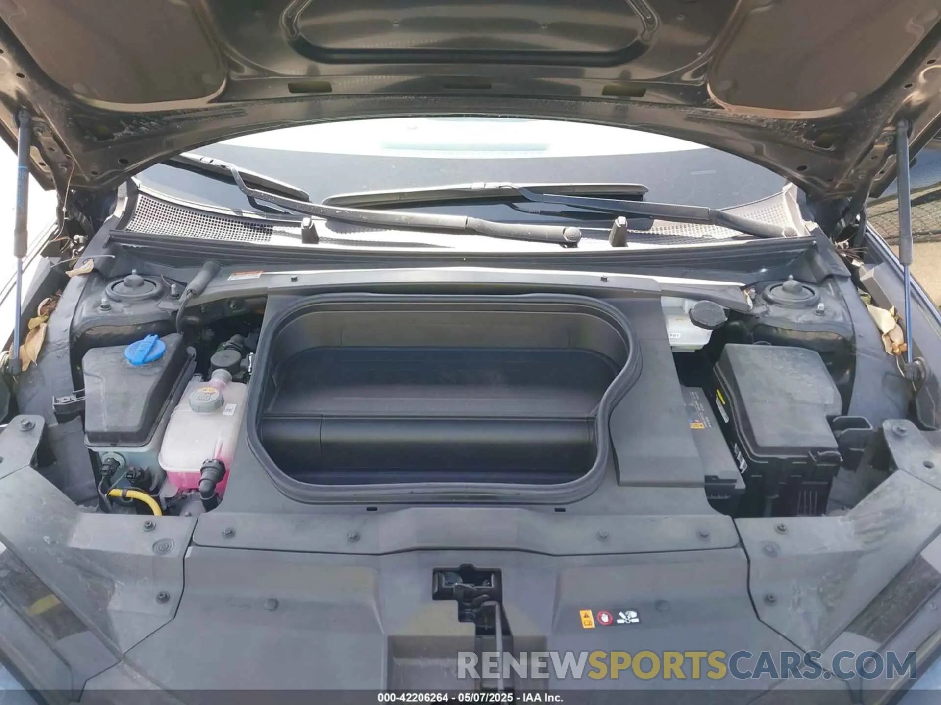10 Photograph of a damaged car KMHM34AA7PA033293 HYUNDAI IONIQ 6 2023