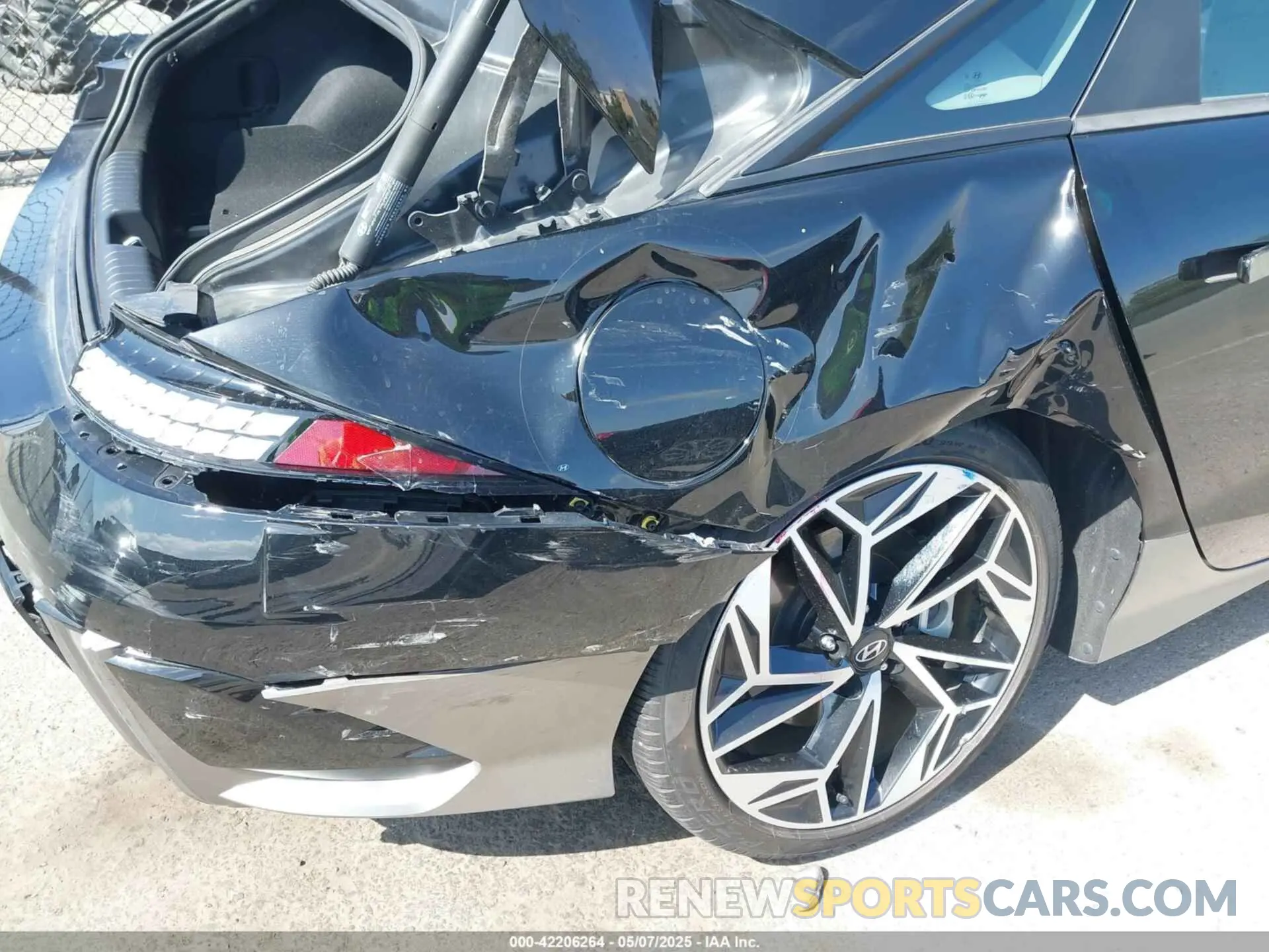 6 Photograph of a damaged car KMHM34AA7PA033293 HYUNDAI IONIQ 6 2023