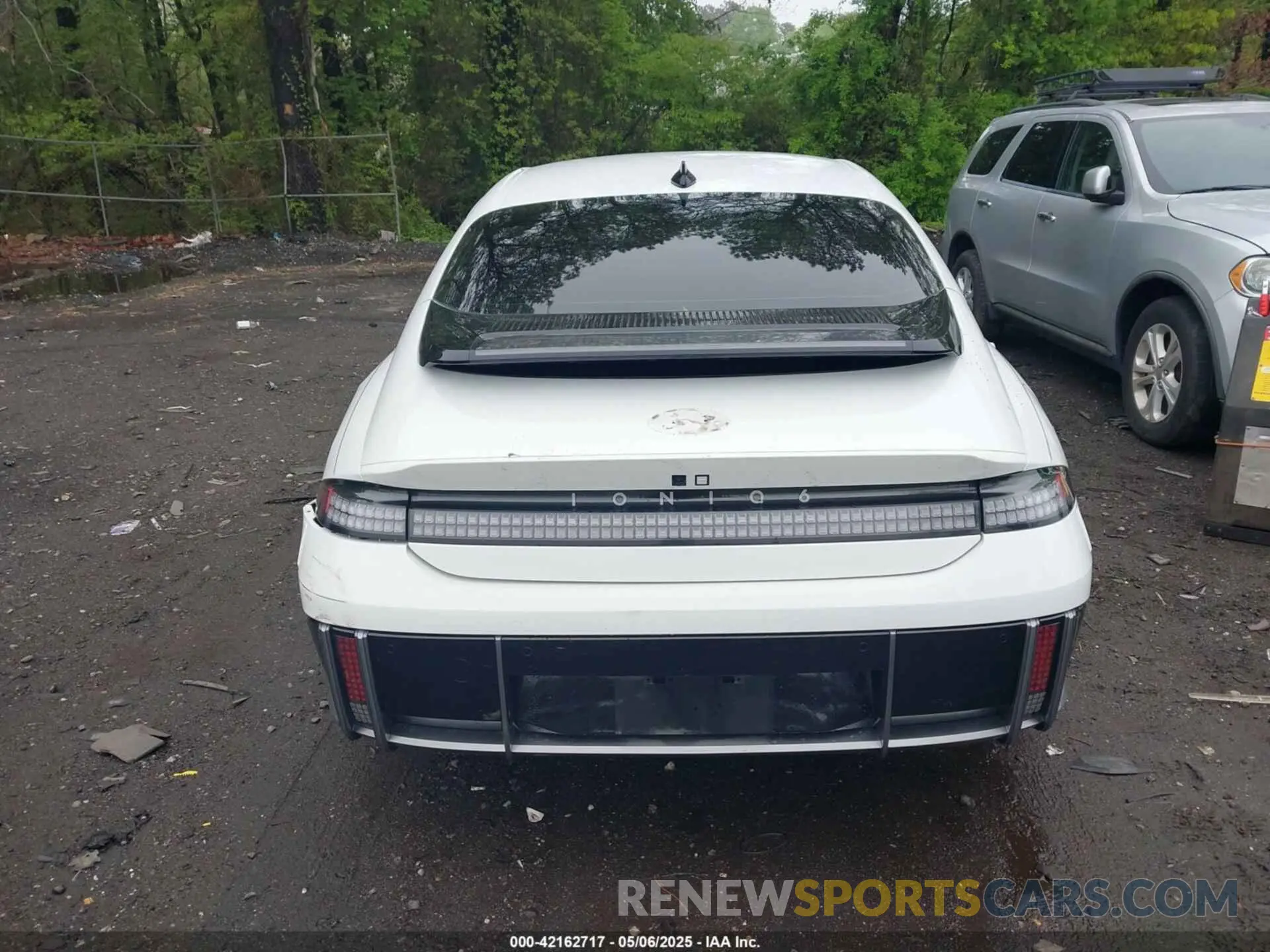 16 Photograph of a damaged car KMHM34AA8PA052368 HYUNDAI IONIQ 6 2023