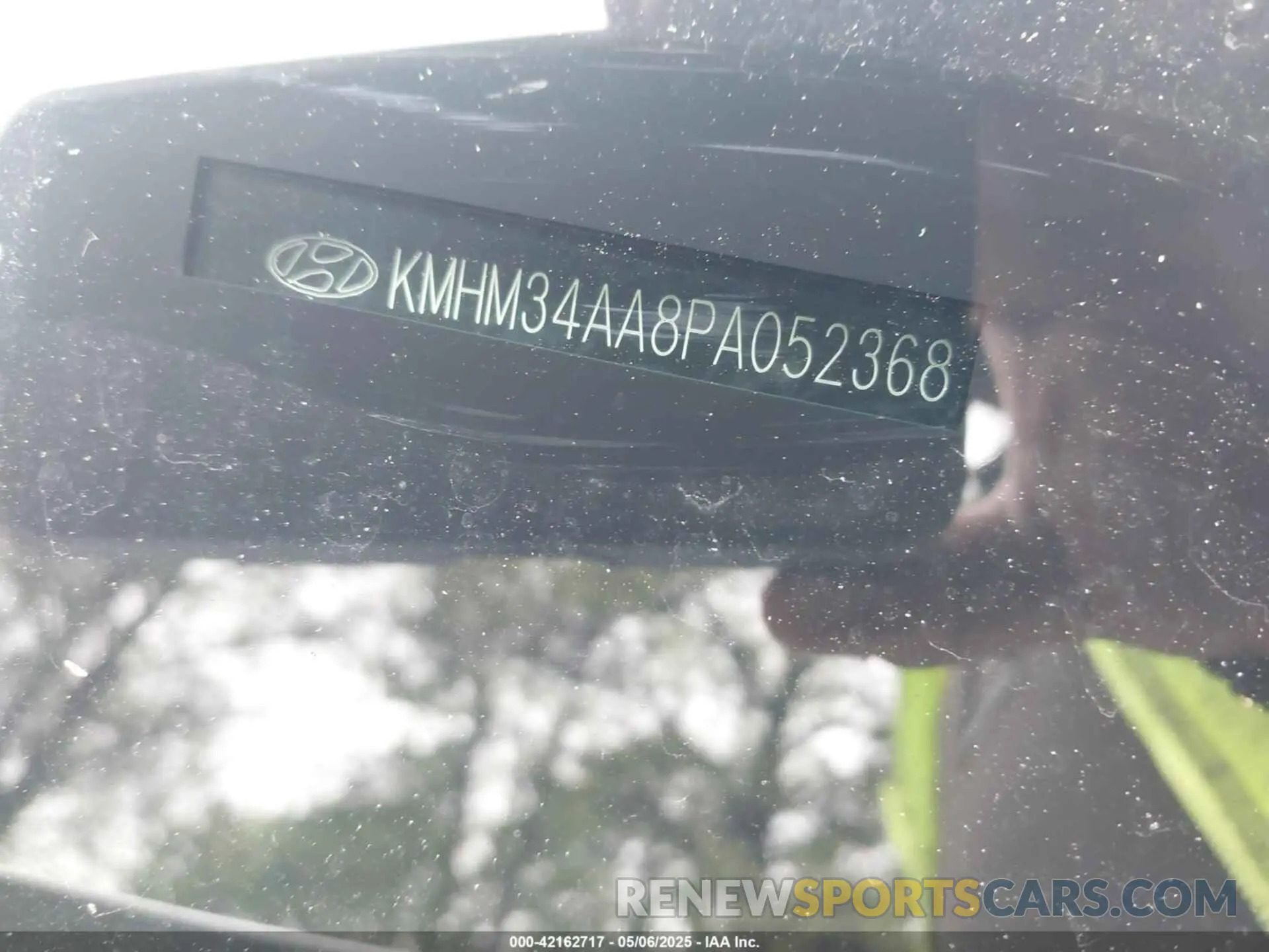 19 Photograph of a damaged car KMHM34AA8PA052368 HYUNDAI IONIQ 6 2023
