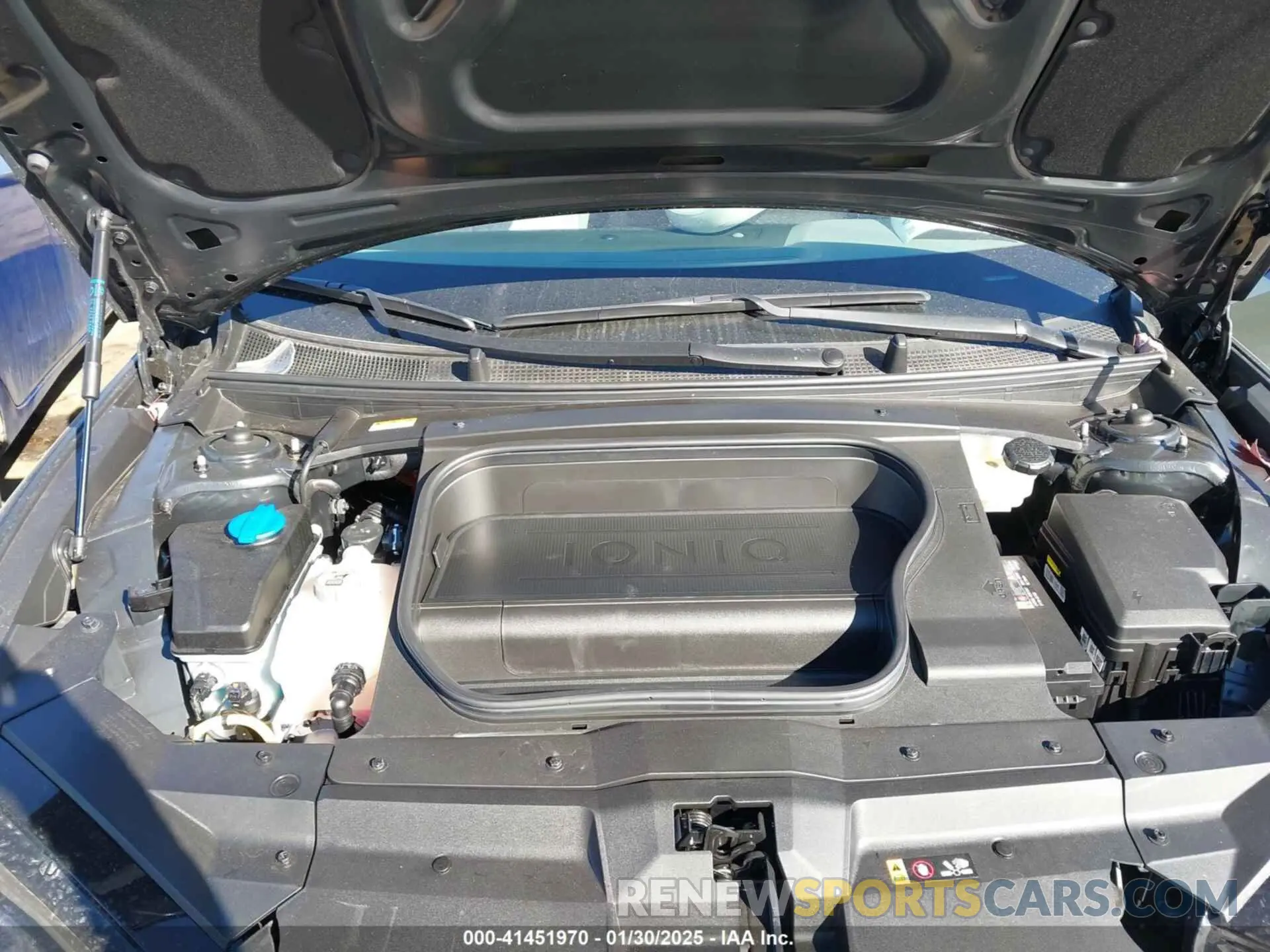 10 Photograph of a damaged car KMHM54AC8PA030401 HYUNDAI IONIQ 6 2023