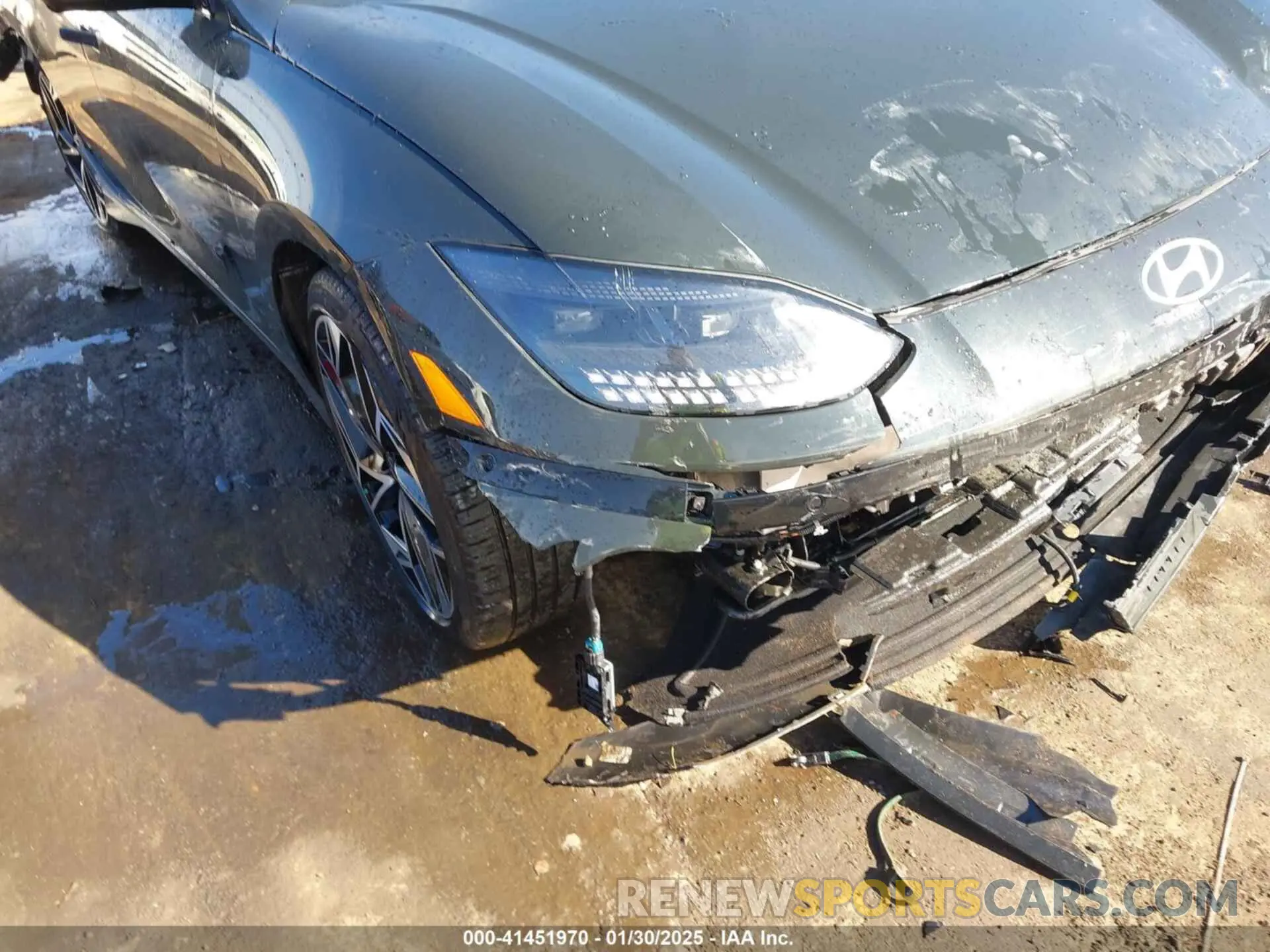 19 Photograph of a damaged car KMHM54AC8PA030401 HYUNDAI IONIQ 6 2023