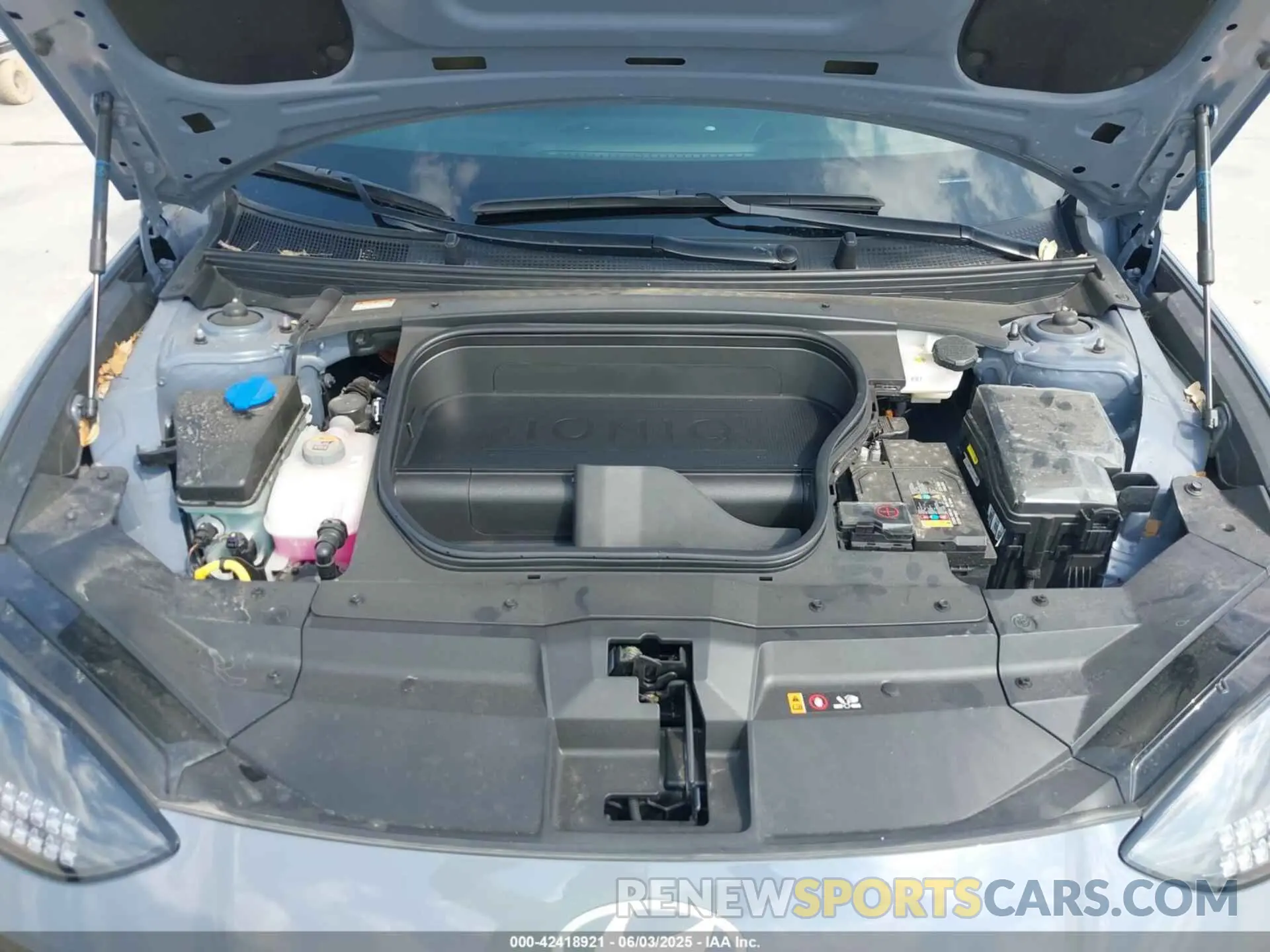 10 Photograph of a damaged car KMHM24AA6RA070518 HYUNDAI IONIQ 6 2024