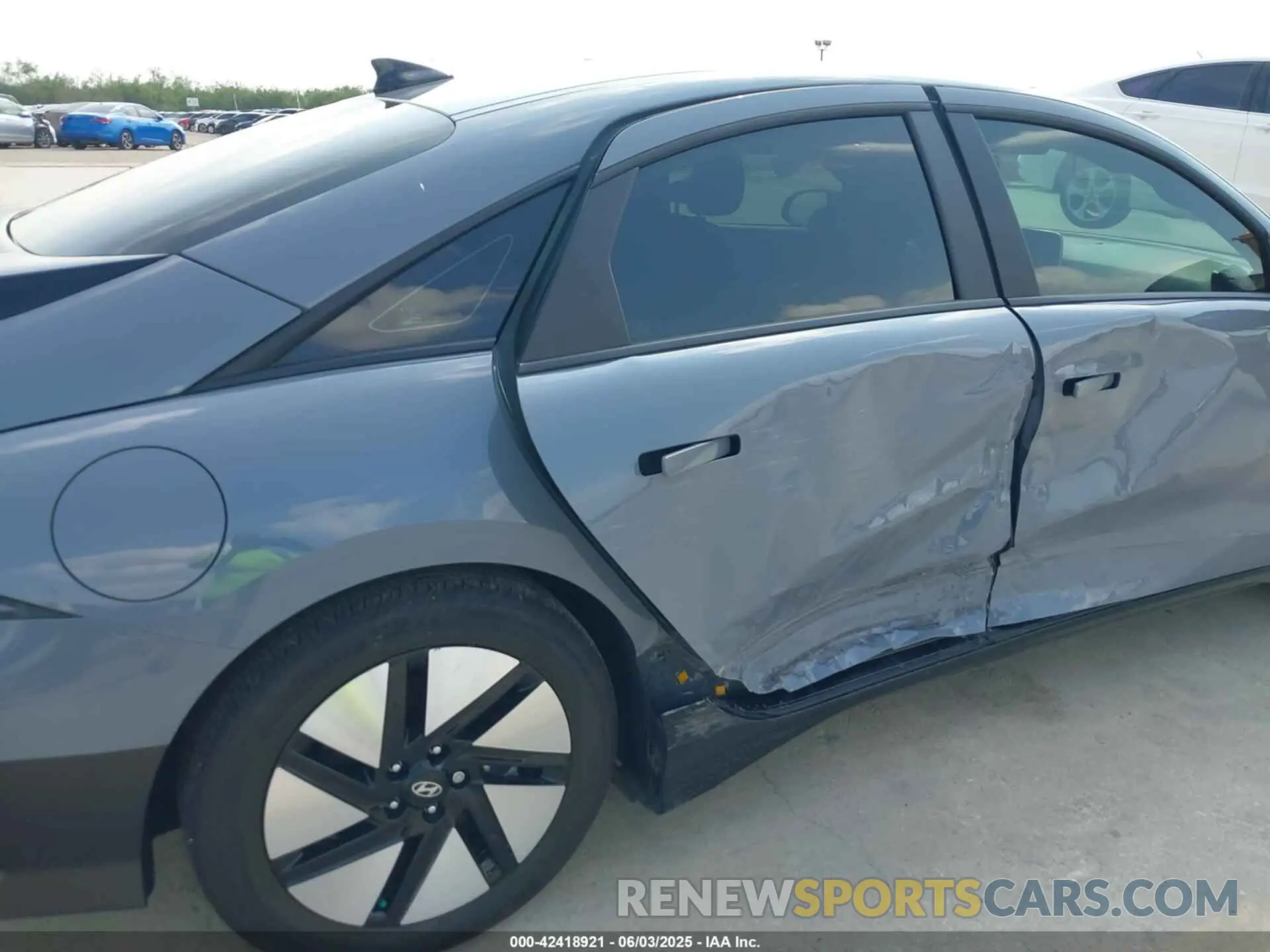 19 Photograph of a damaged car KMHM24AA6RA070518 HYUNDAI IONIQ 6 2024