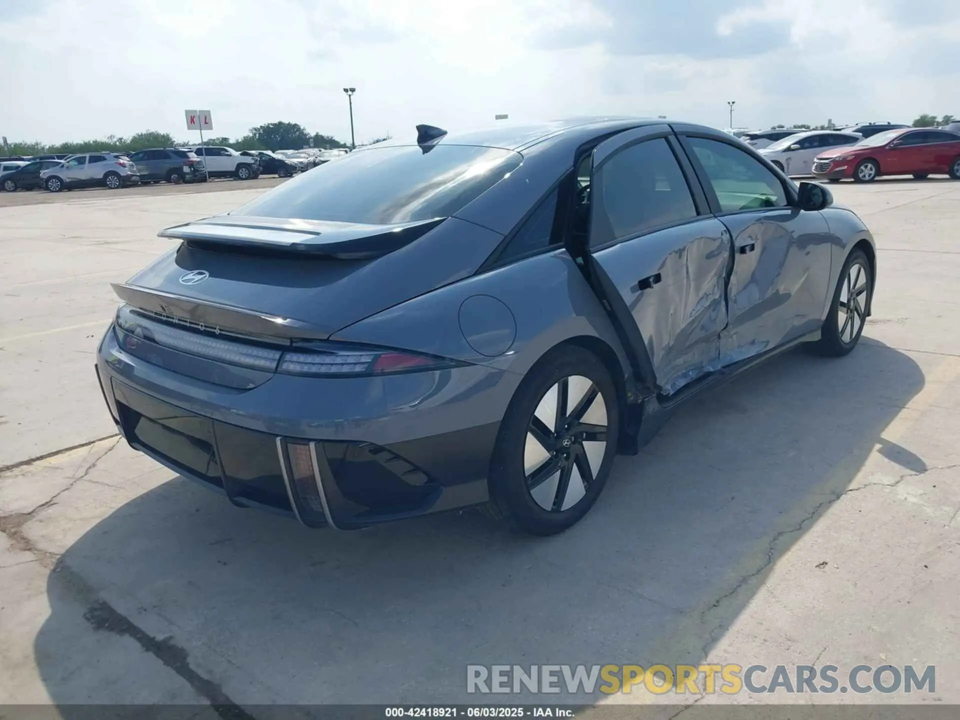 4 Photograph of a damaged car KMHM24AA6RA070518 HYUNDAI IONIQ 6 2024