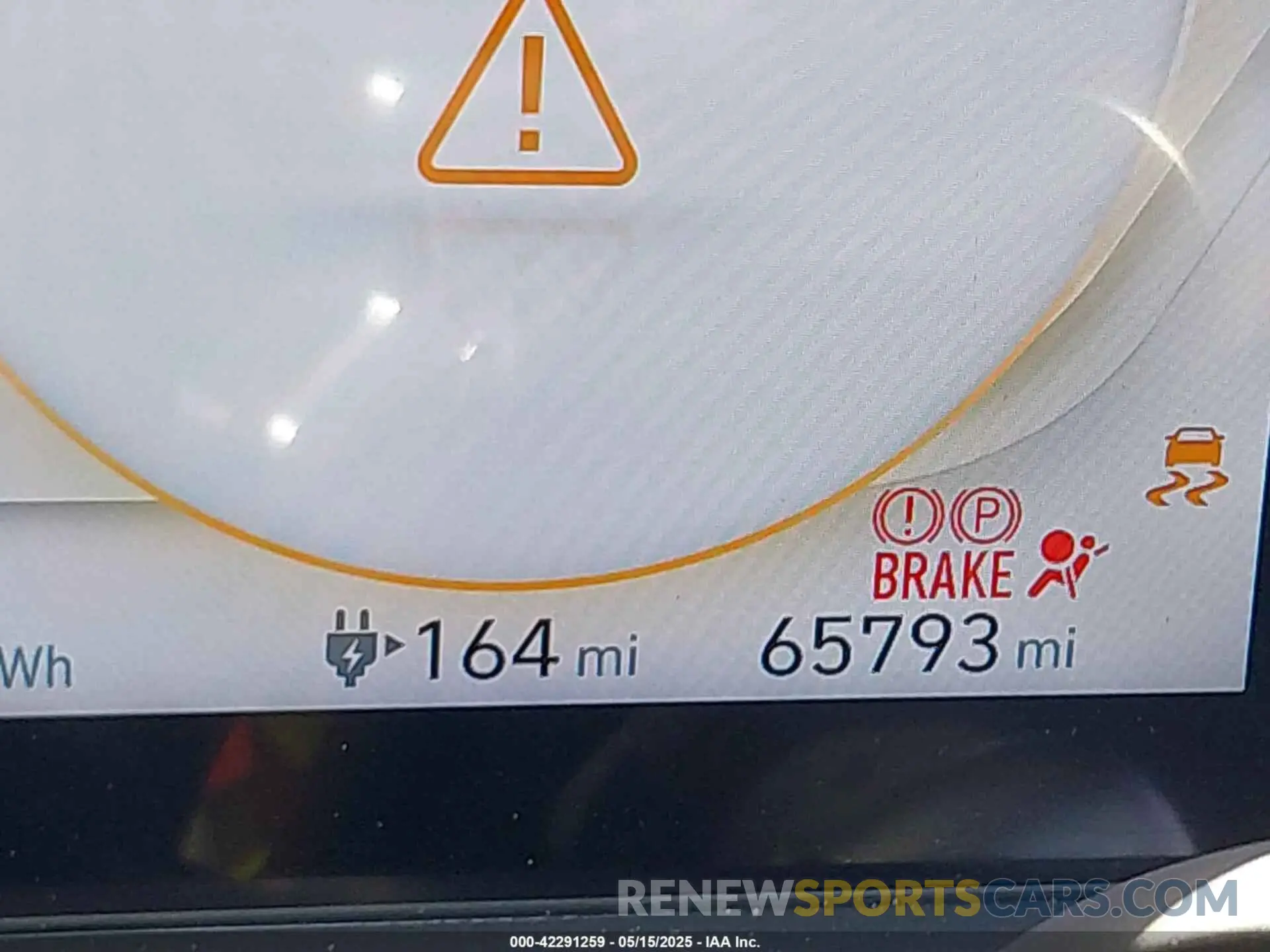 16 Photograph of a damaged car KMHM34AA5RA076761 HYUNDAI IONIQ 6 2024
