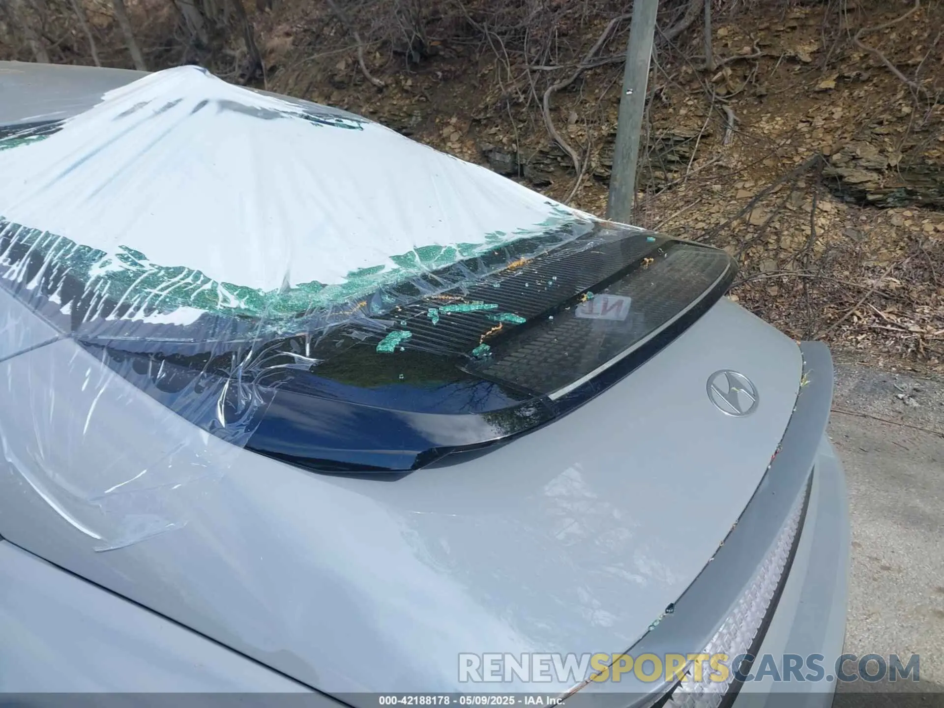 22 Photograph of a damaged car KMHM34AC0RA076572 HYUNDAI IONIQ 6 2024