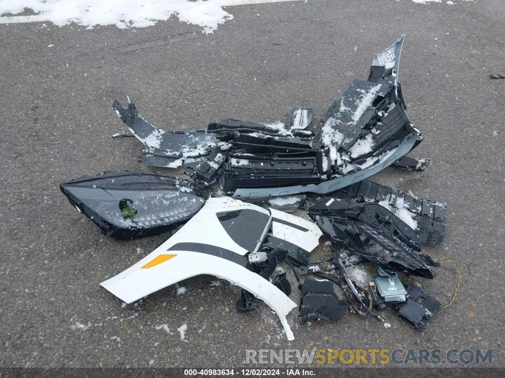 11 Photograph of a damaged car KMHM34AC2RA059465 HYUNDAI IONIQ 6 2024