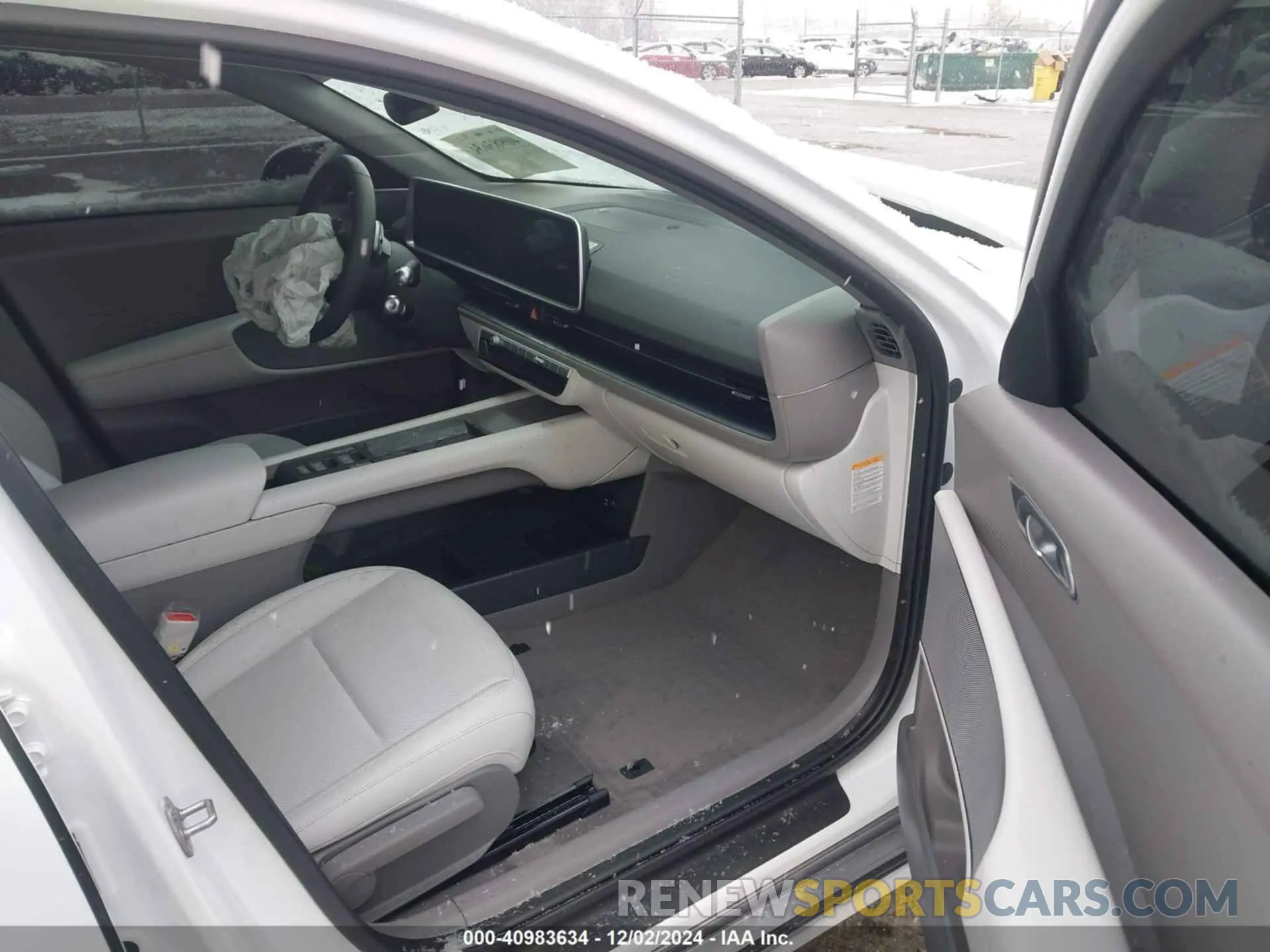 5 Photograph of a damaged car KMHM34AC2RA059465 HYUNDAI IONIQ 6 2024