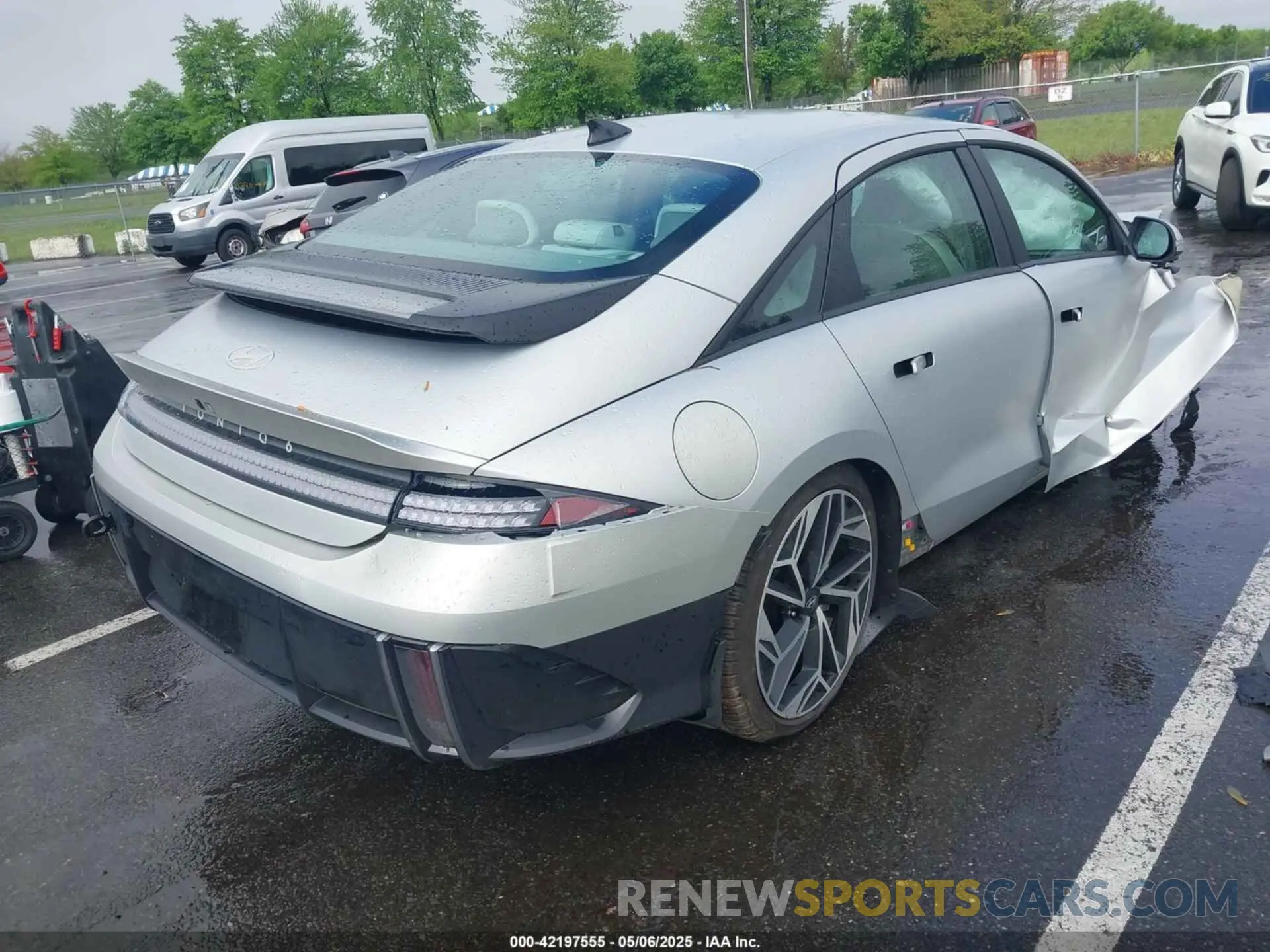 4 Photograph of a damaged car KMHM34AC2RA076539 HYUNDAI IONIQ 6 2024