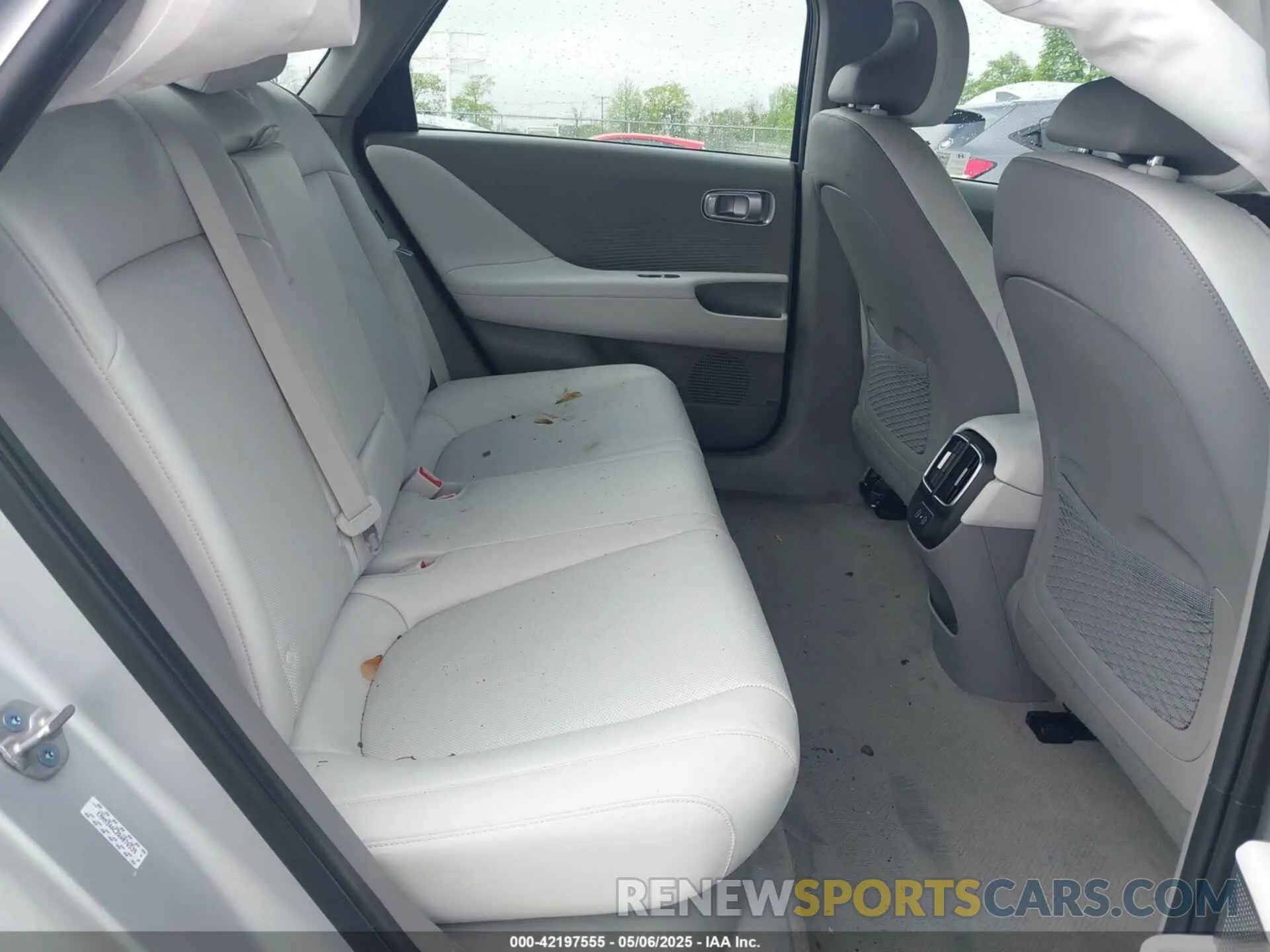 8 Photograph of a damaged car KMHM34AC2RA076539 HYUNDAI IONIQ 6 2024