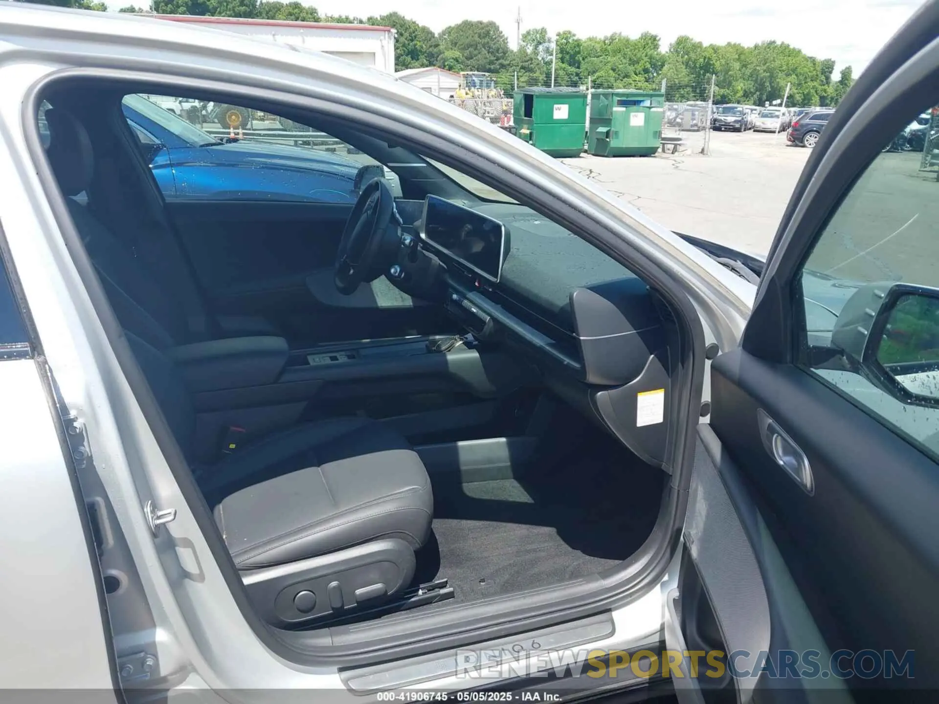5 Photograph of a damaged car KMHM54AC2RA055703 HYUNDAI IONIQ 6 2024