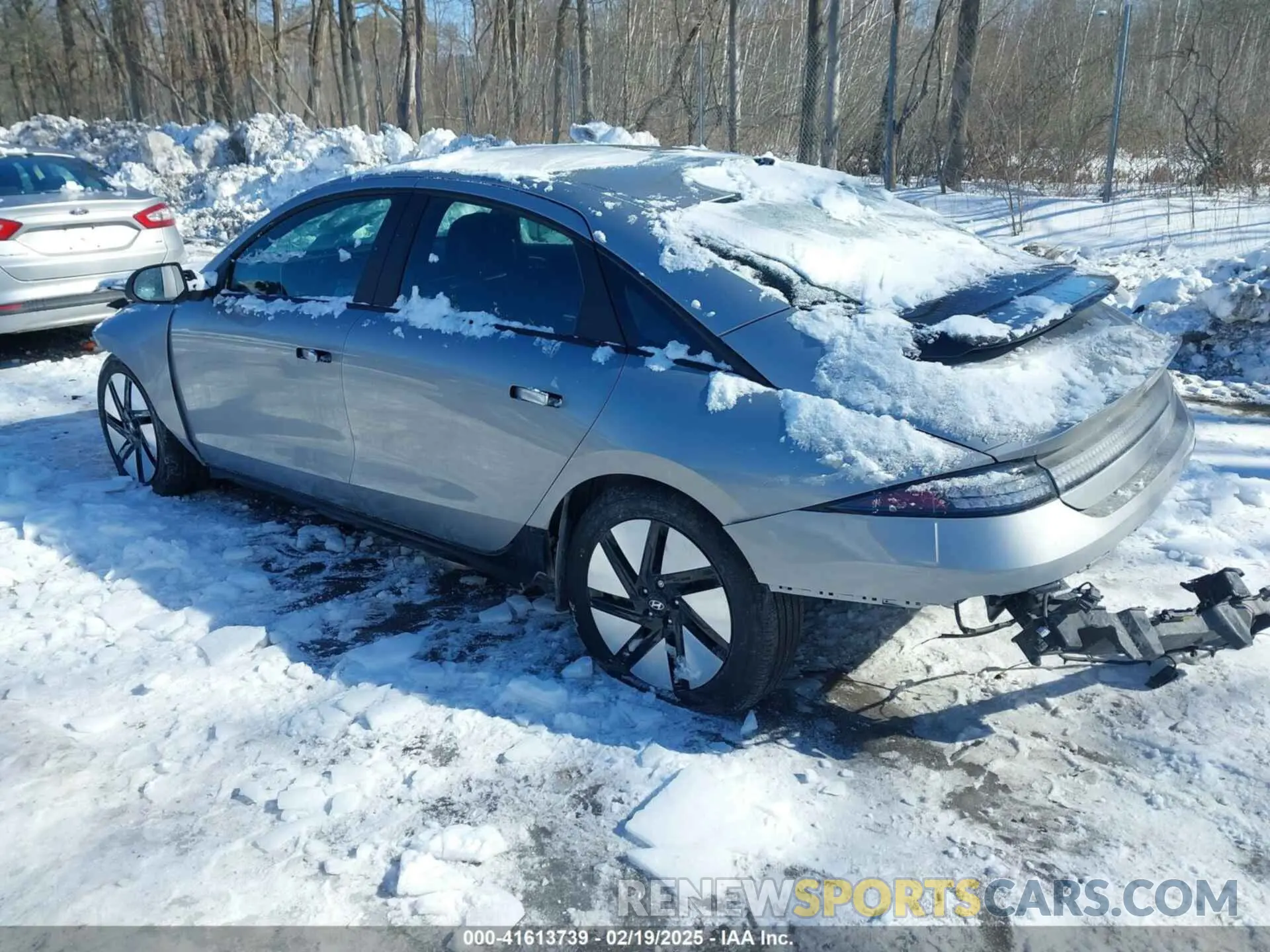 3 Photograph of a damaged car KMHM24AC5SA088984 HYUNDAI IONIQ 6 2025