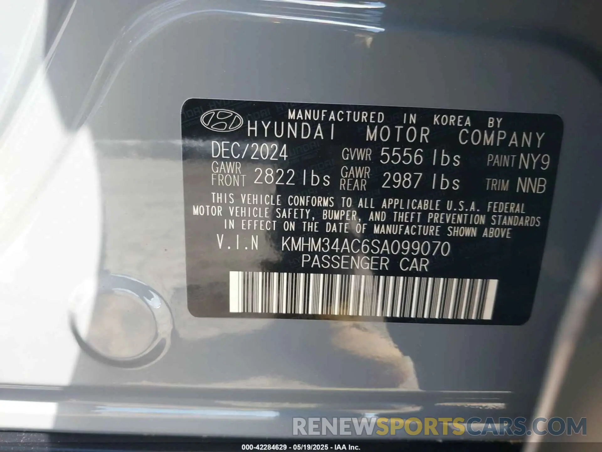 9 Photograph of a damaged car KMHM34AC6SA099070 HYUNDAI IONIQ 6 2025