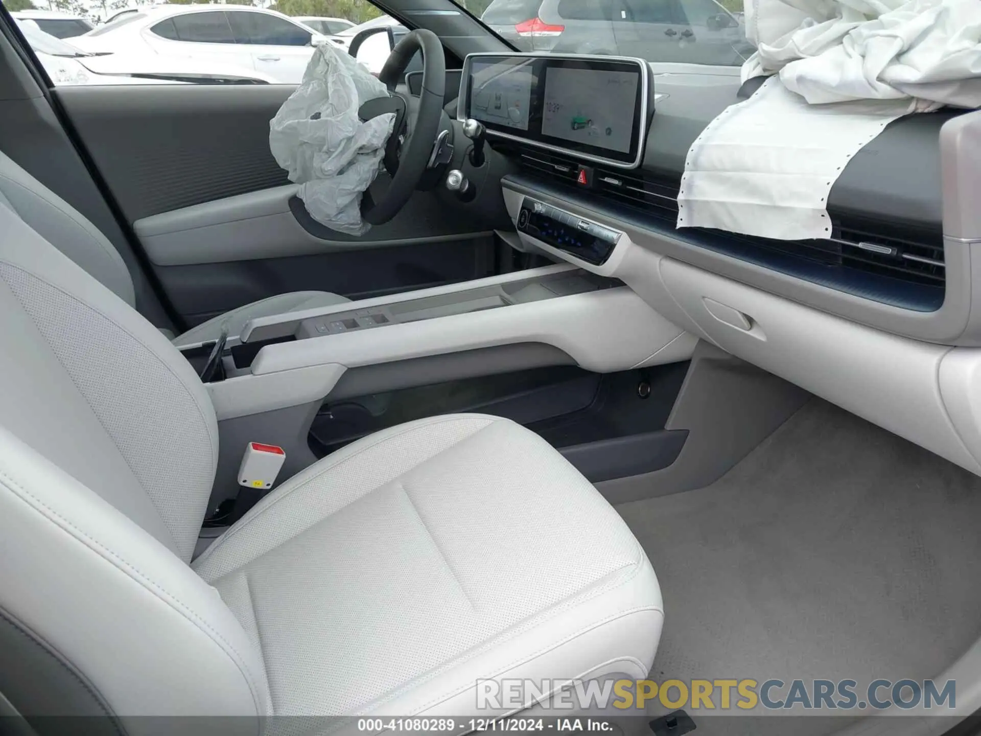 5 Photograph of a damaged car KMHM54AA4SA082941 HYUNDAI IONIQ 6 2025